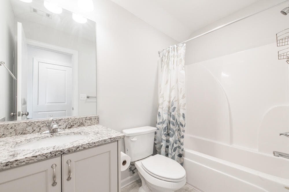 605 Ashburn Drive Property Photo 16