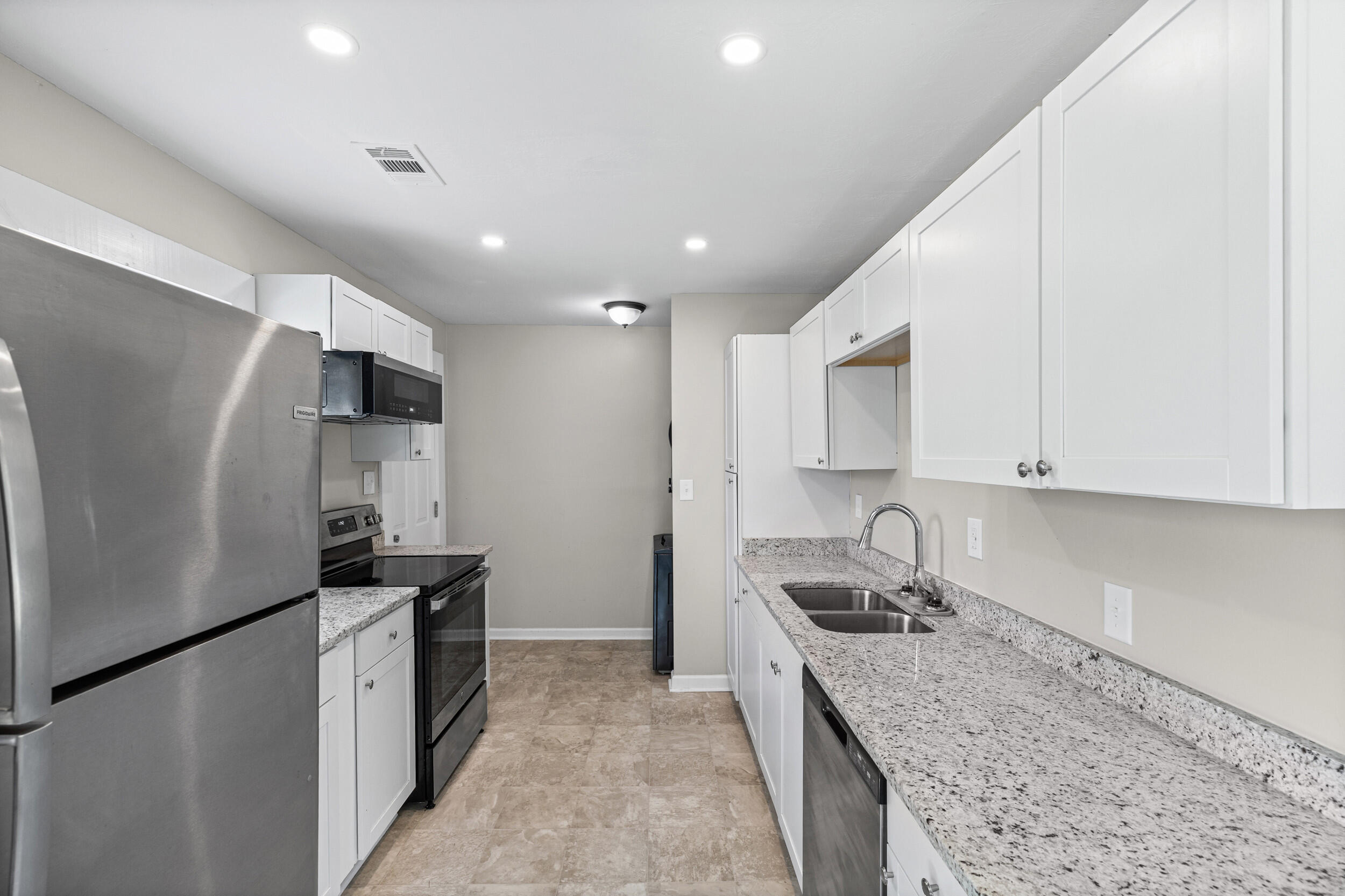 1831 Catalina Drive Property Photo 11