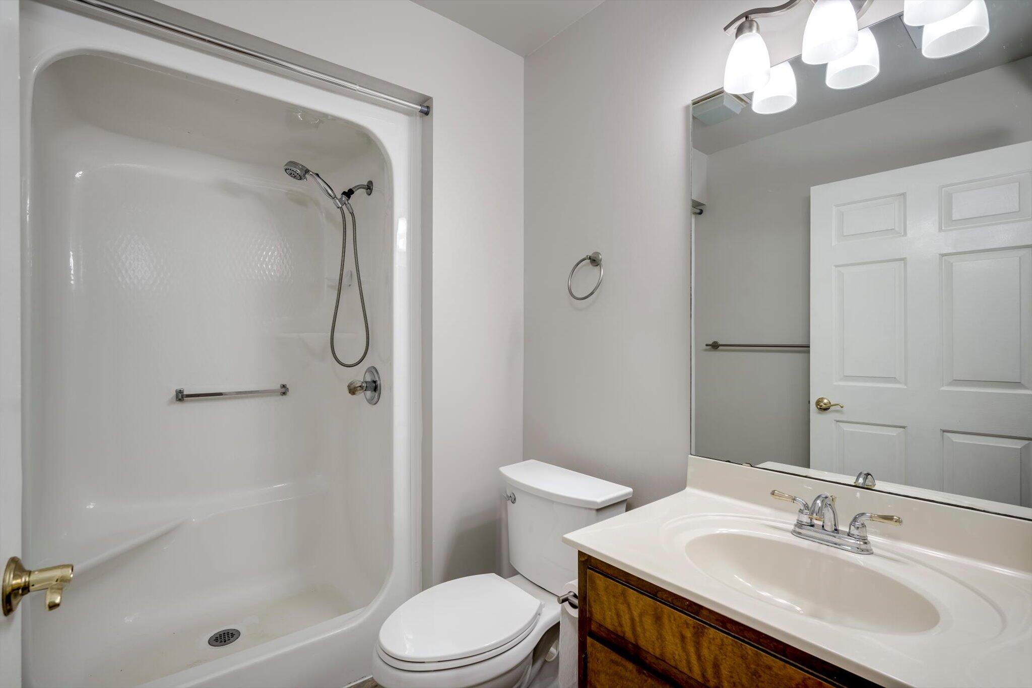 614 Clarendon Place Property Photo 28