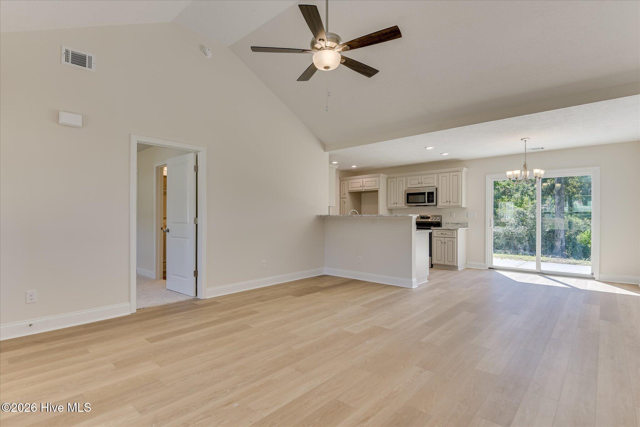 2096 Storm Branch Property Photo 7