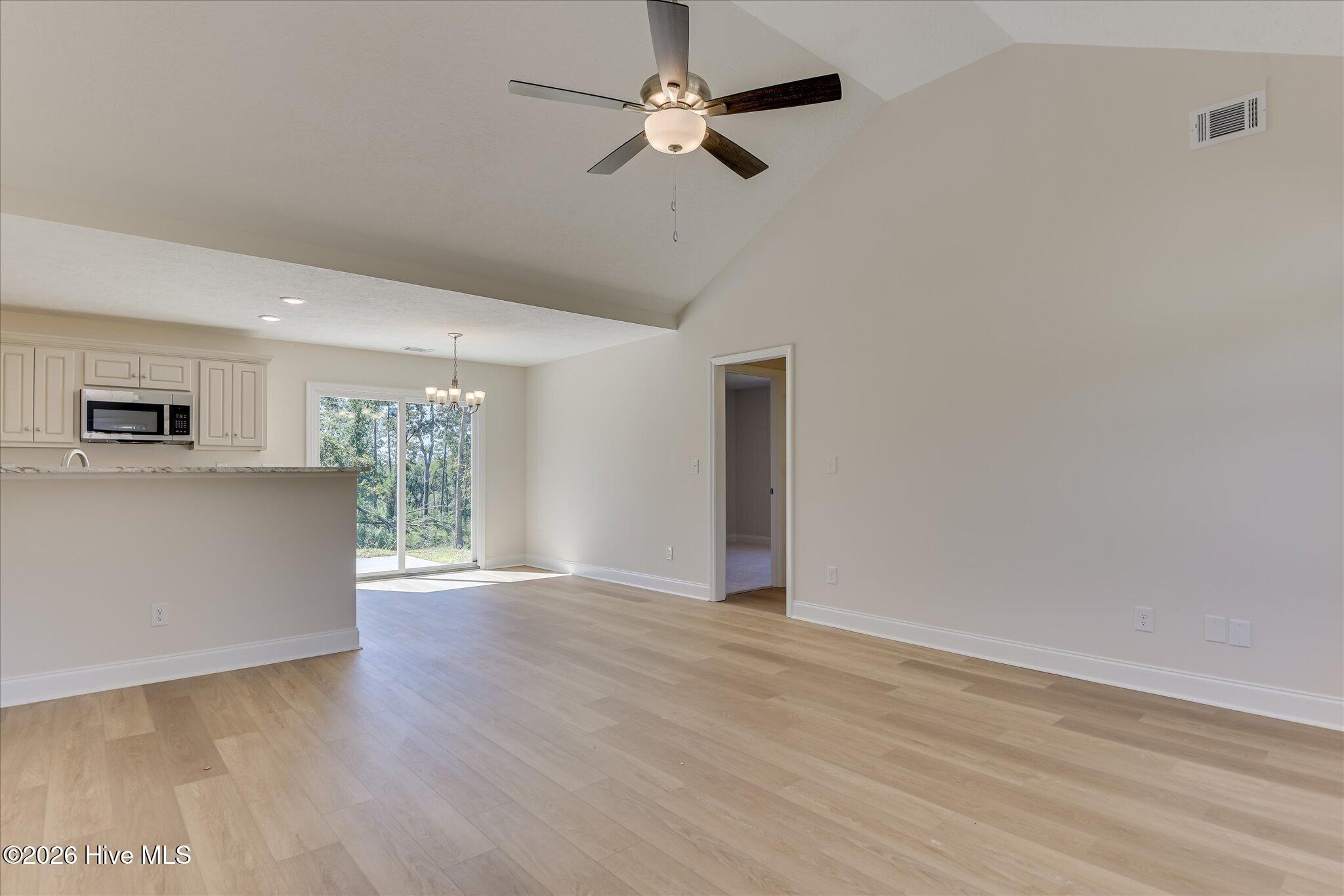2096 Storm Branch Property Photo 8