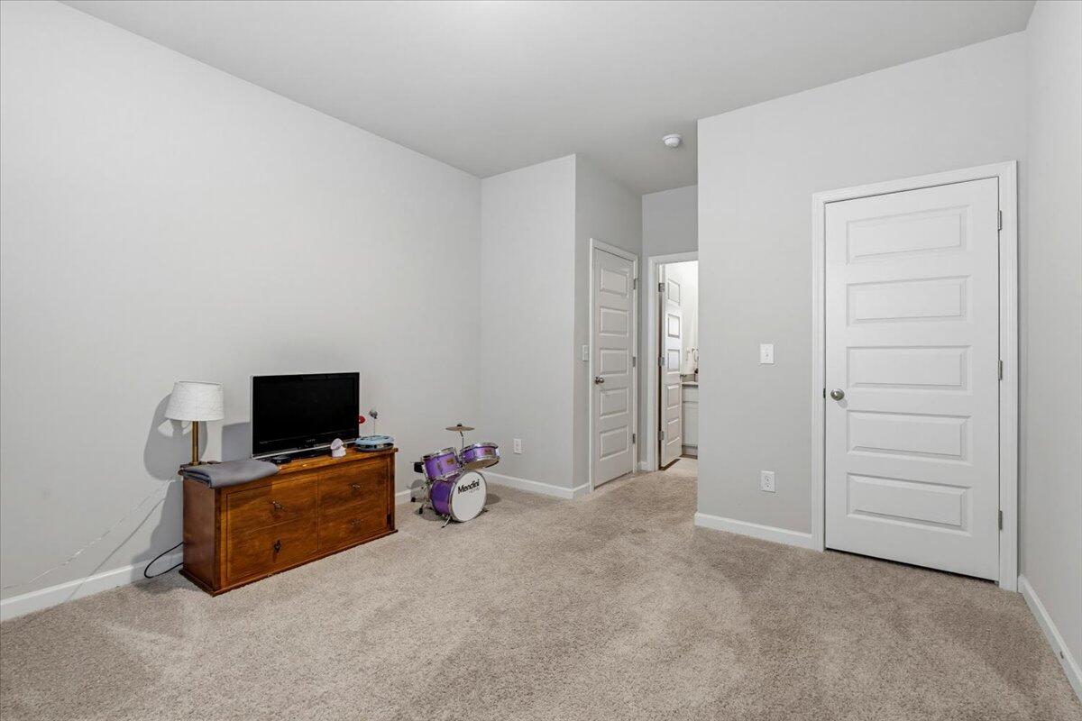 319 Tahoe Drive Property Photo 7