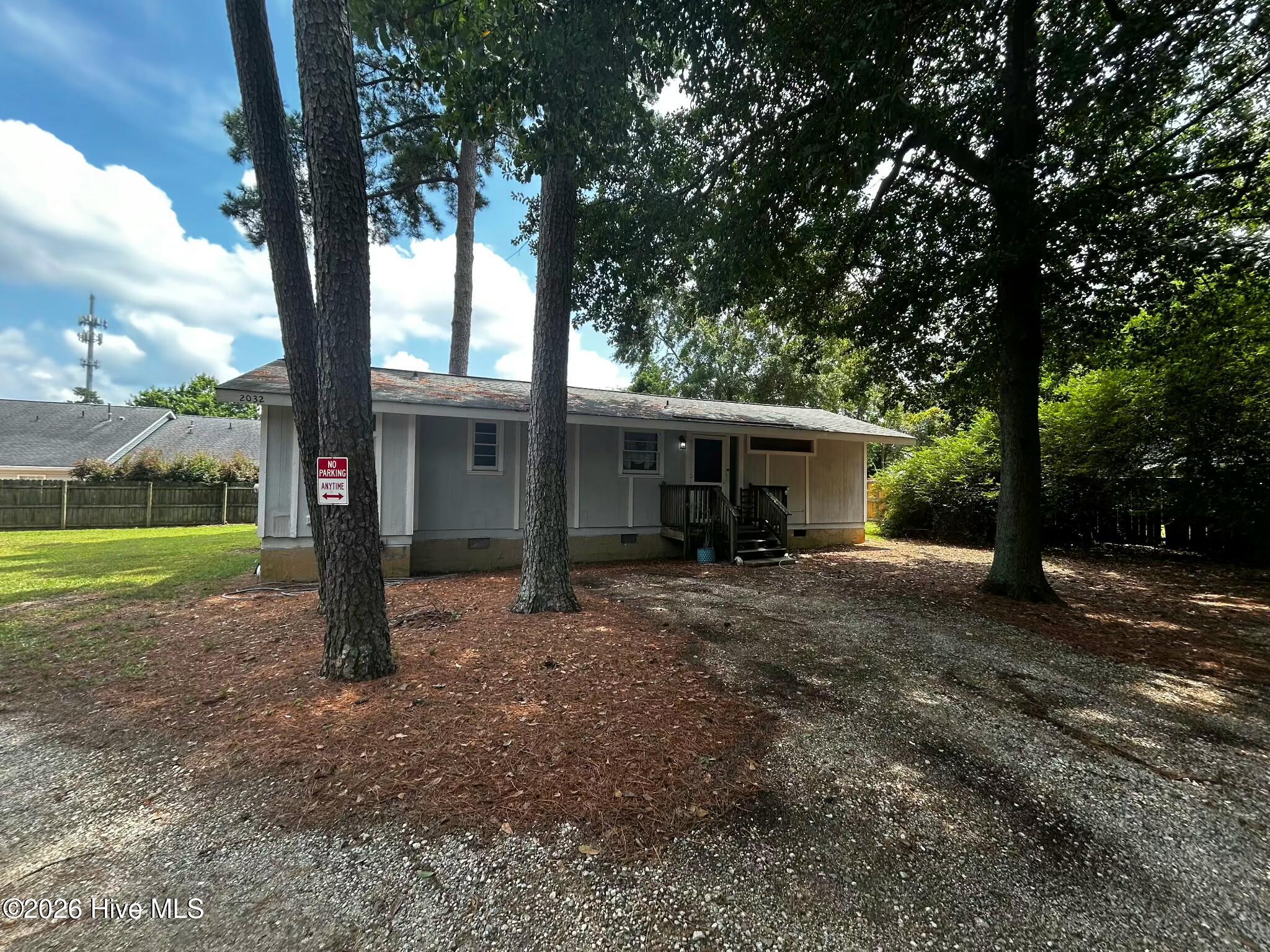 2044 Garnet Lane Property Photo 1