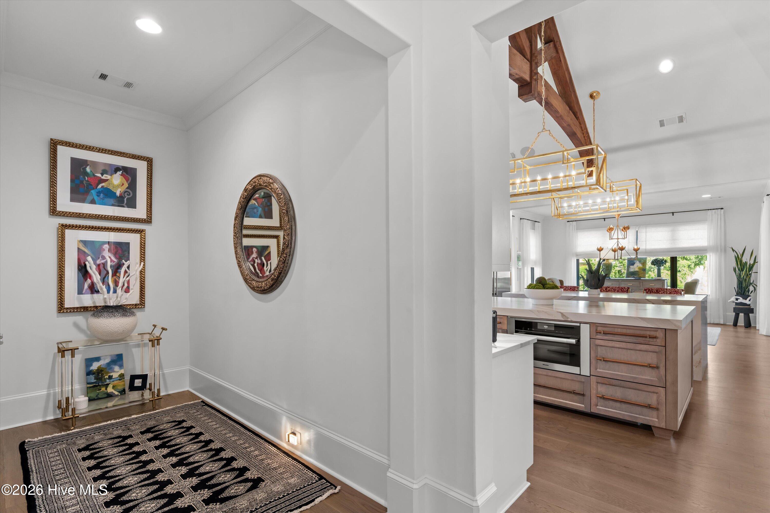 2025 Grace Avenue Property Photo 19
