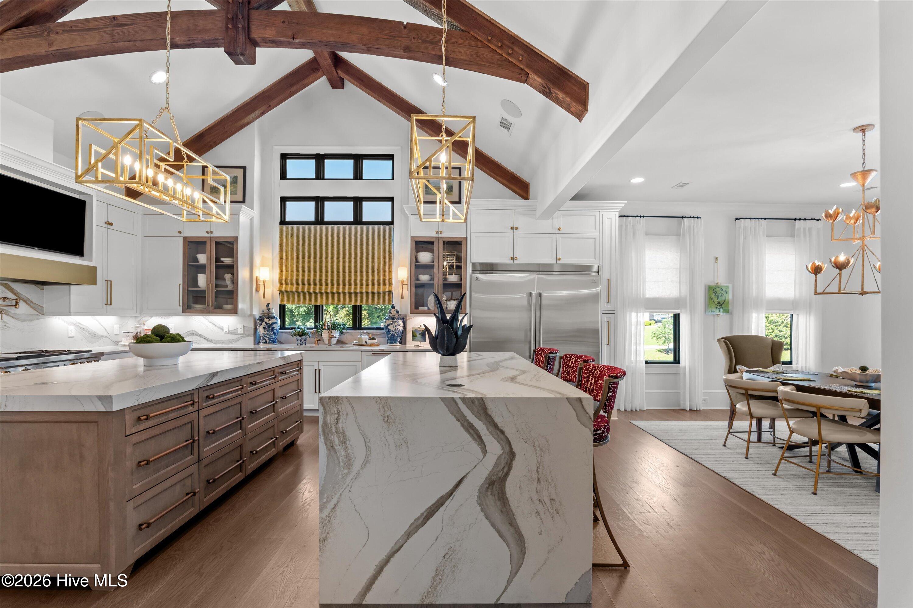 2025 Grace Avenue Property Photo 26