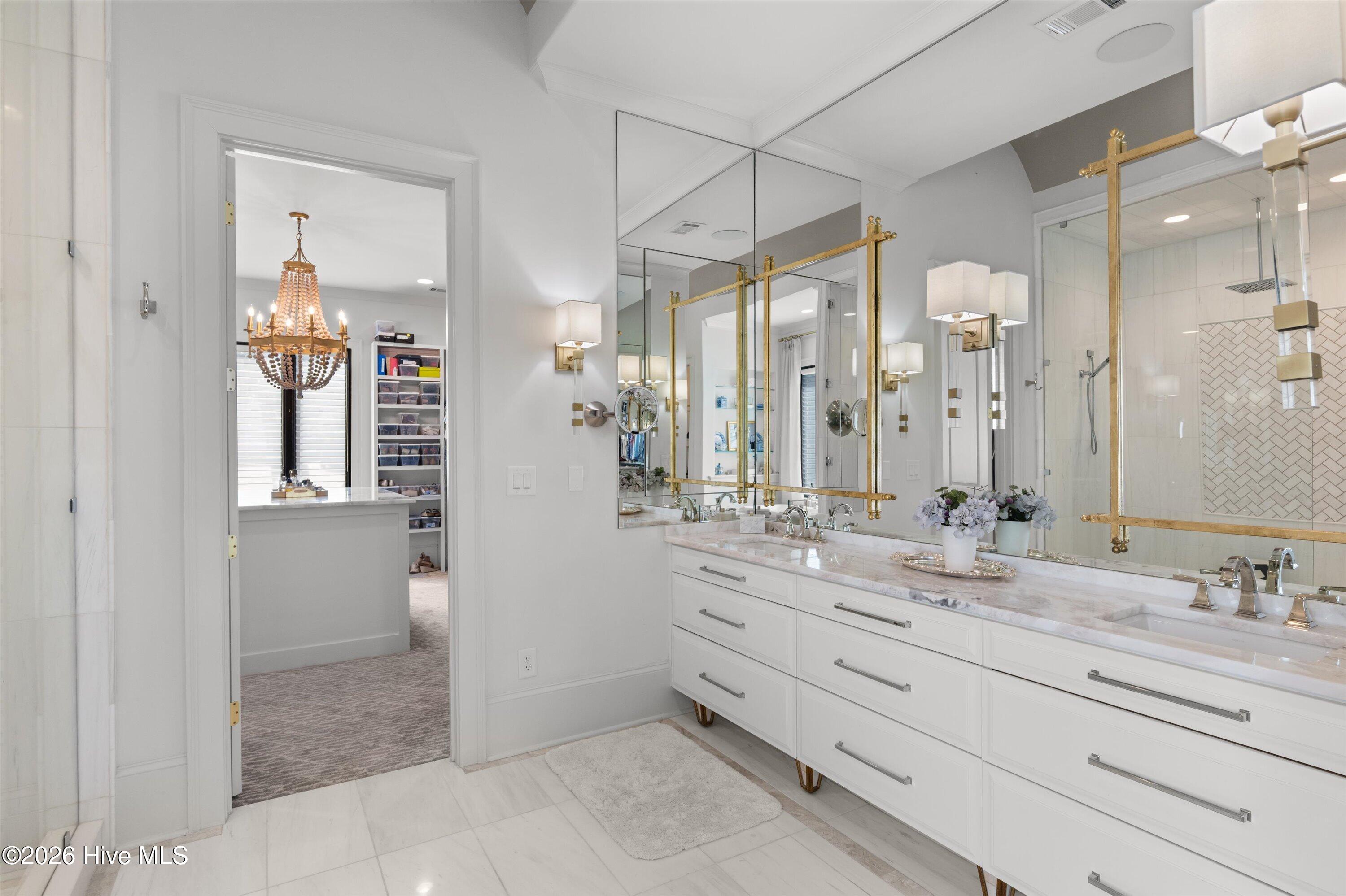 2025 Grace Avenue Property Photo 60