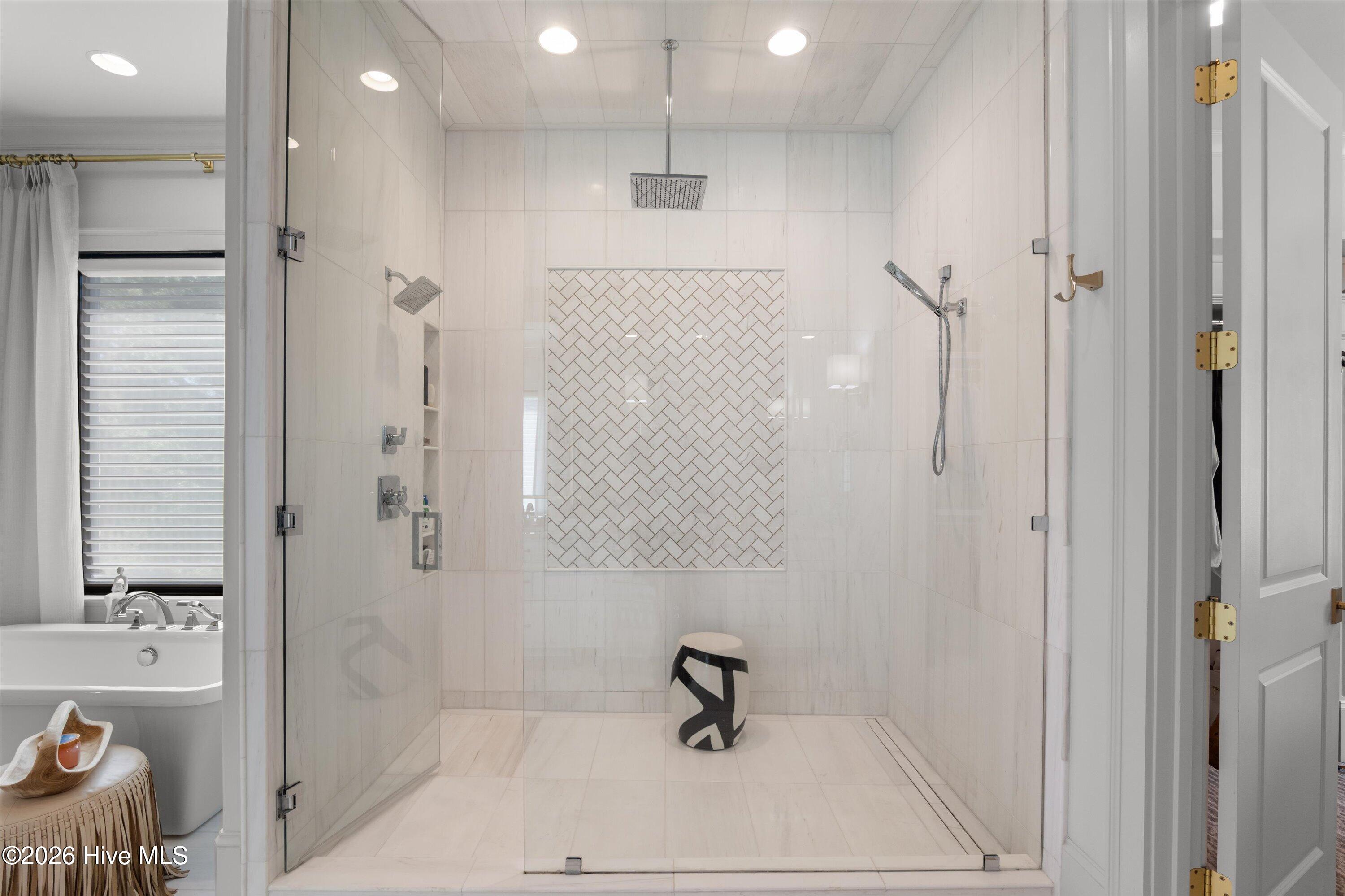 2025 Grace Avenue Property Photo 61