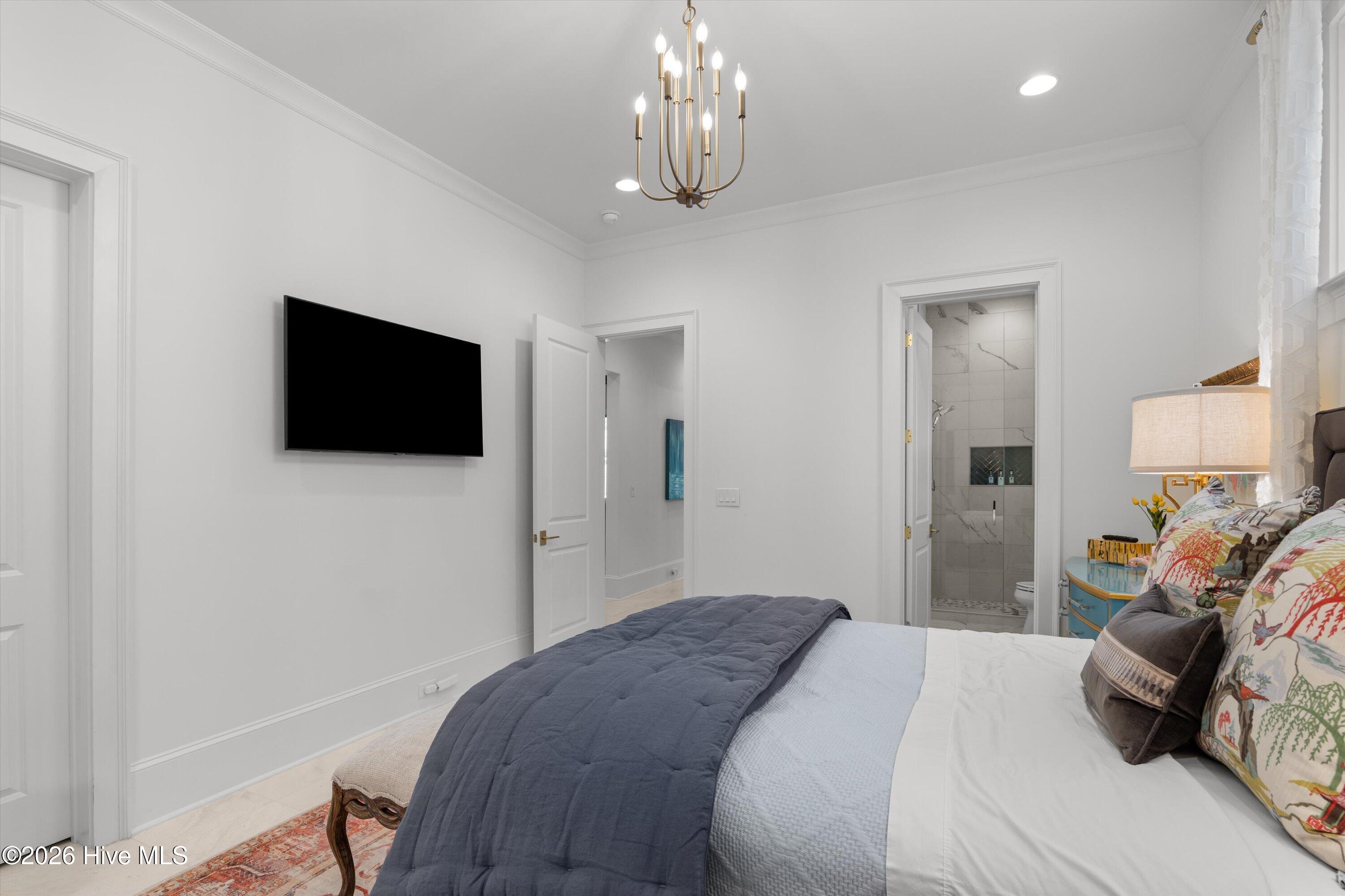 2025 Grace Avenue Property Photo 89