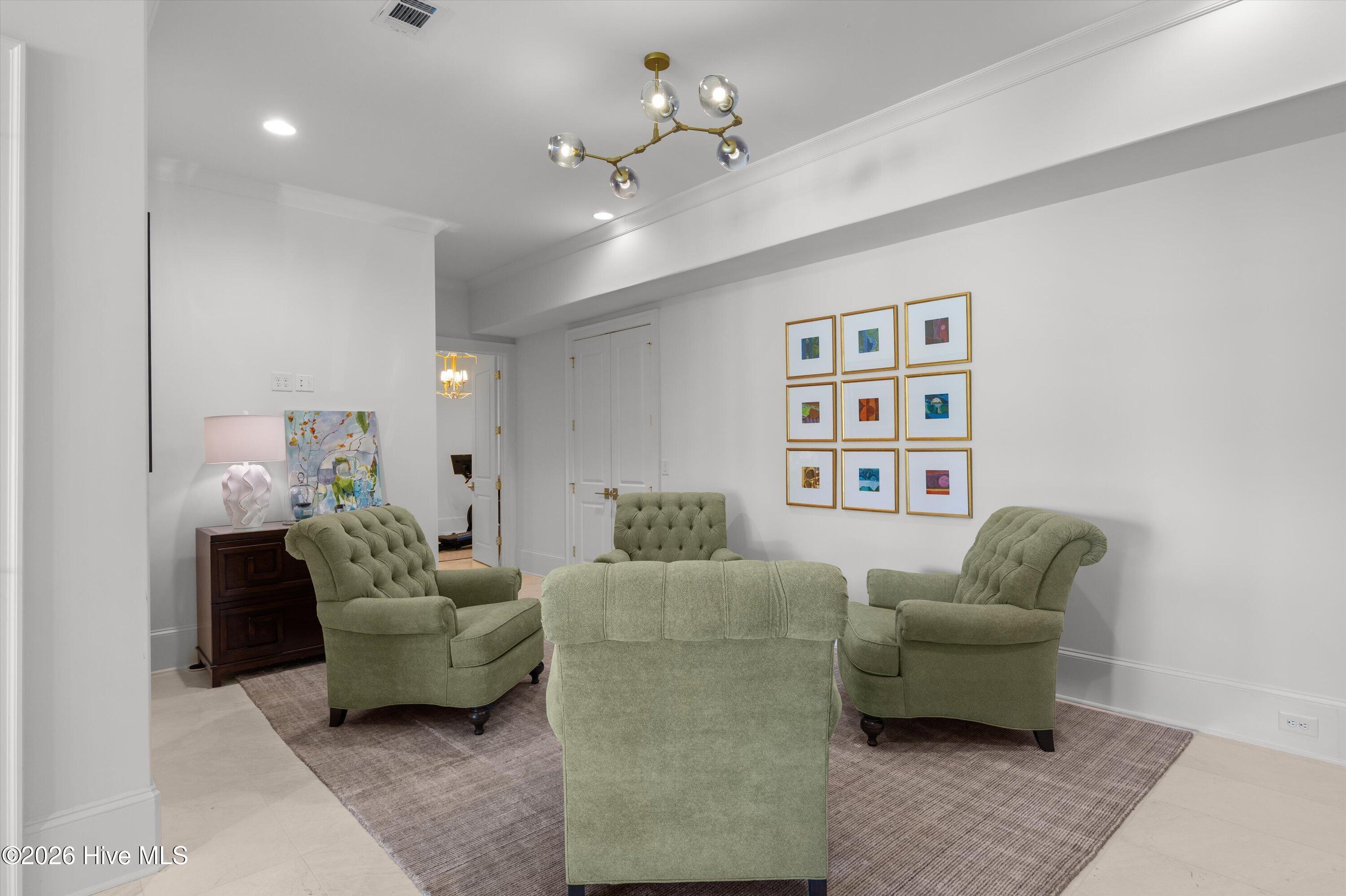 2025 Grace Avenue Property Photo 91