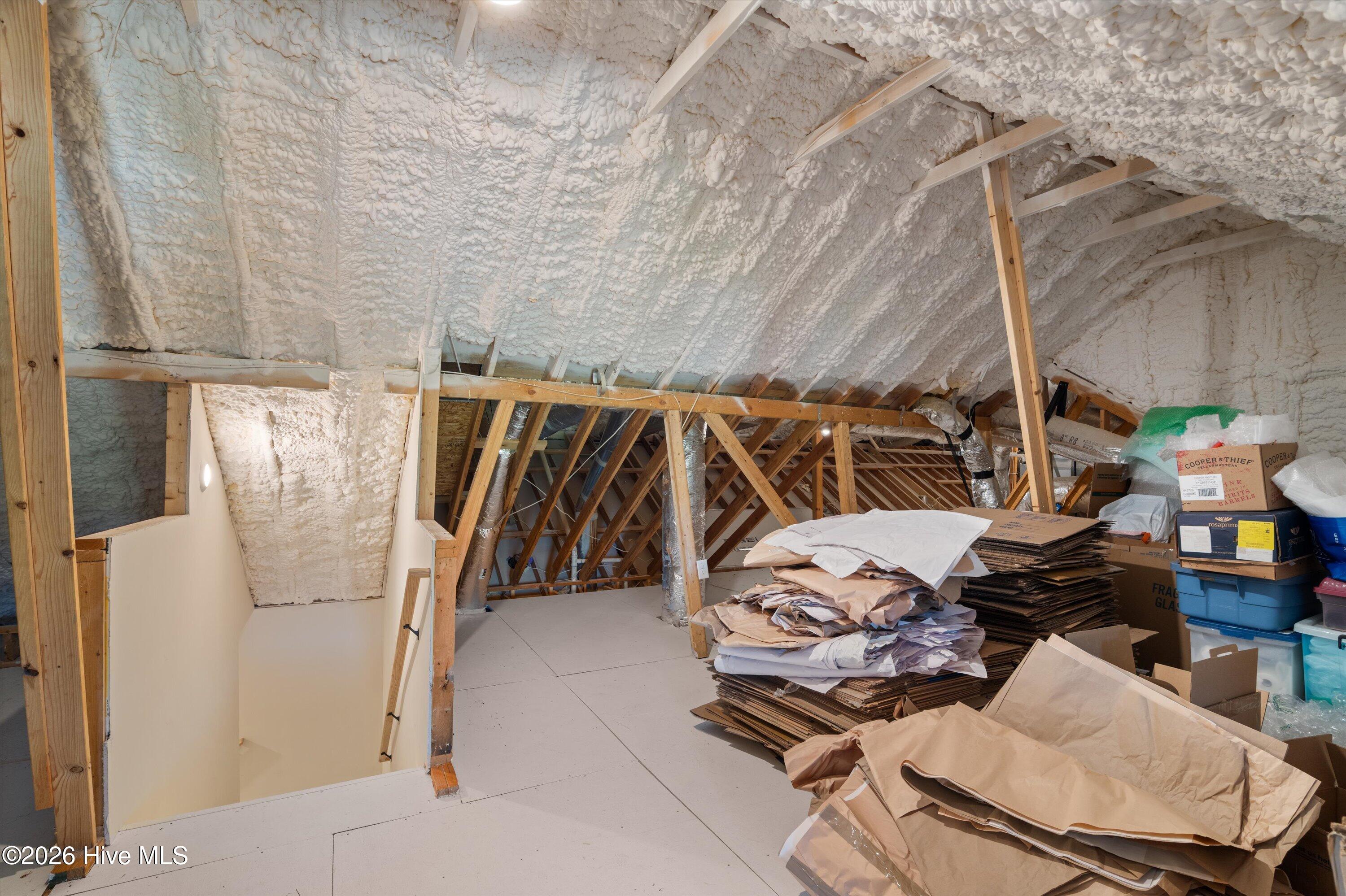 2025 Grace Avenue Property Photo 97