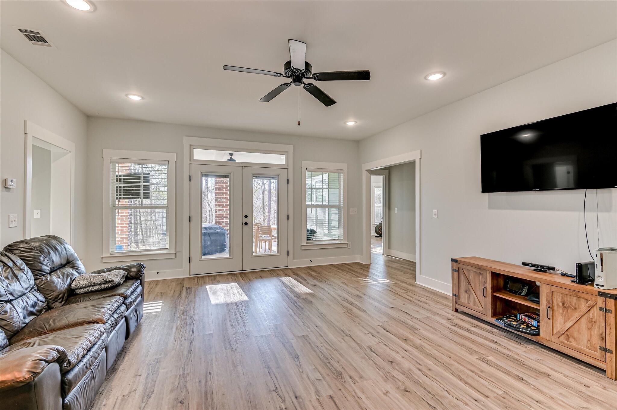 955 Colonel Shaw's Way Property Photo 32