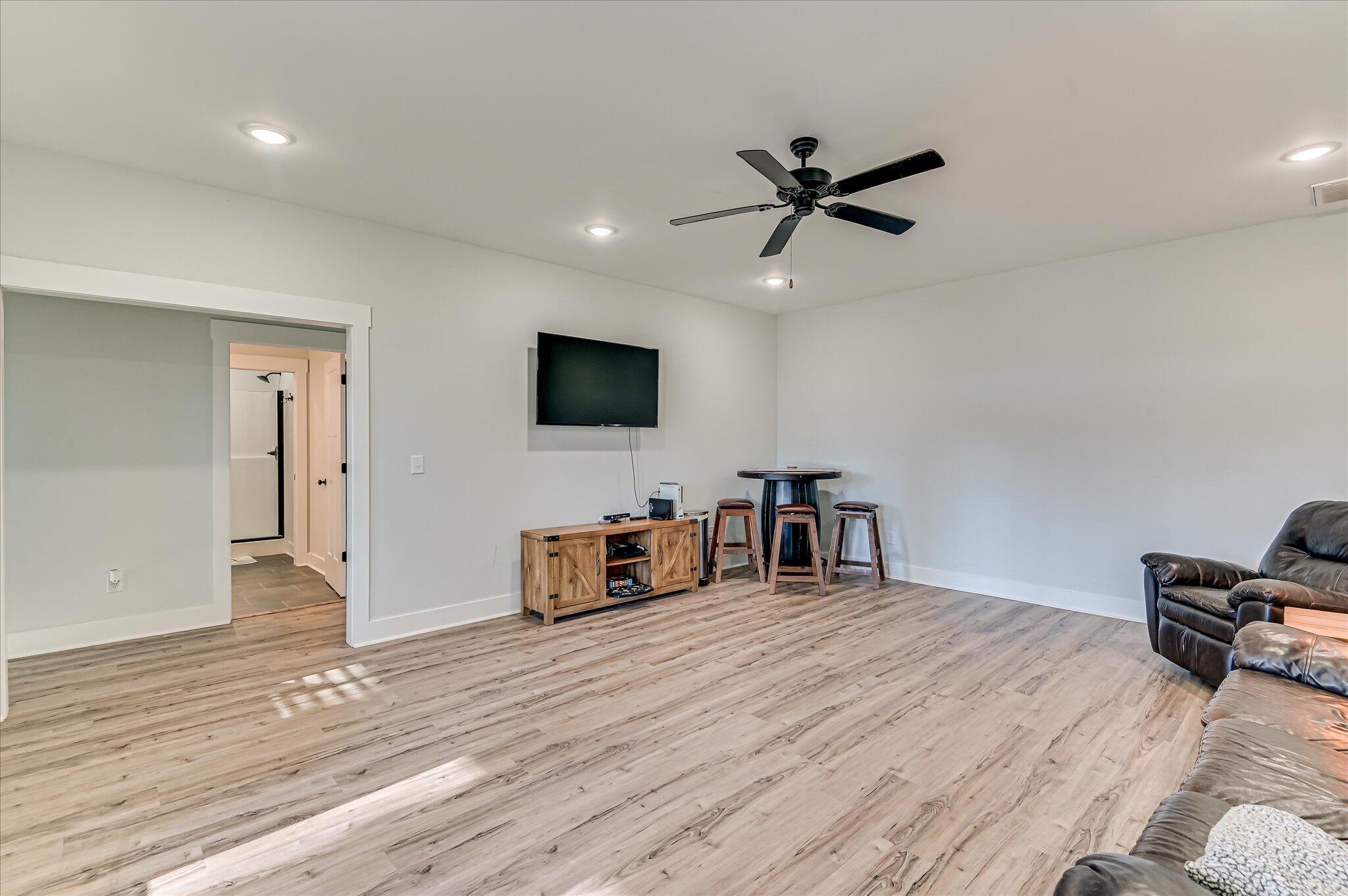 955 Colonel Shaw's Way Property Photo 33