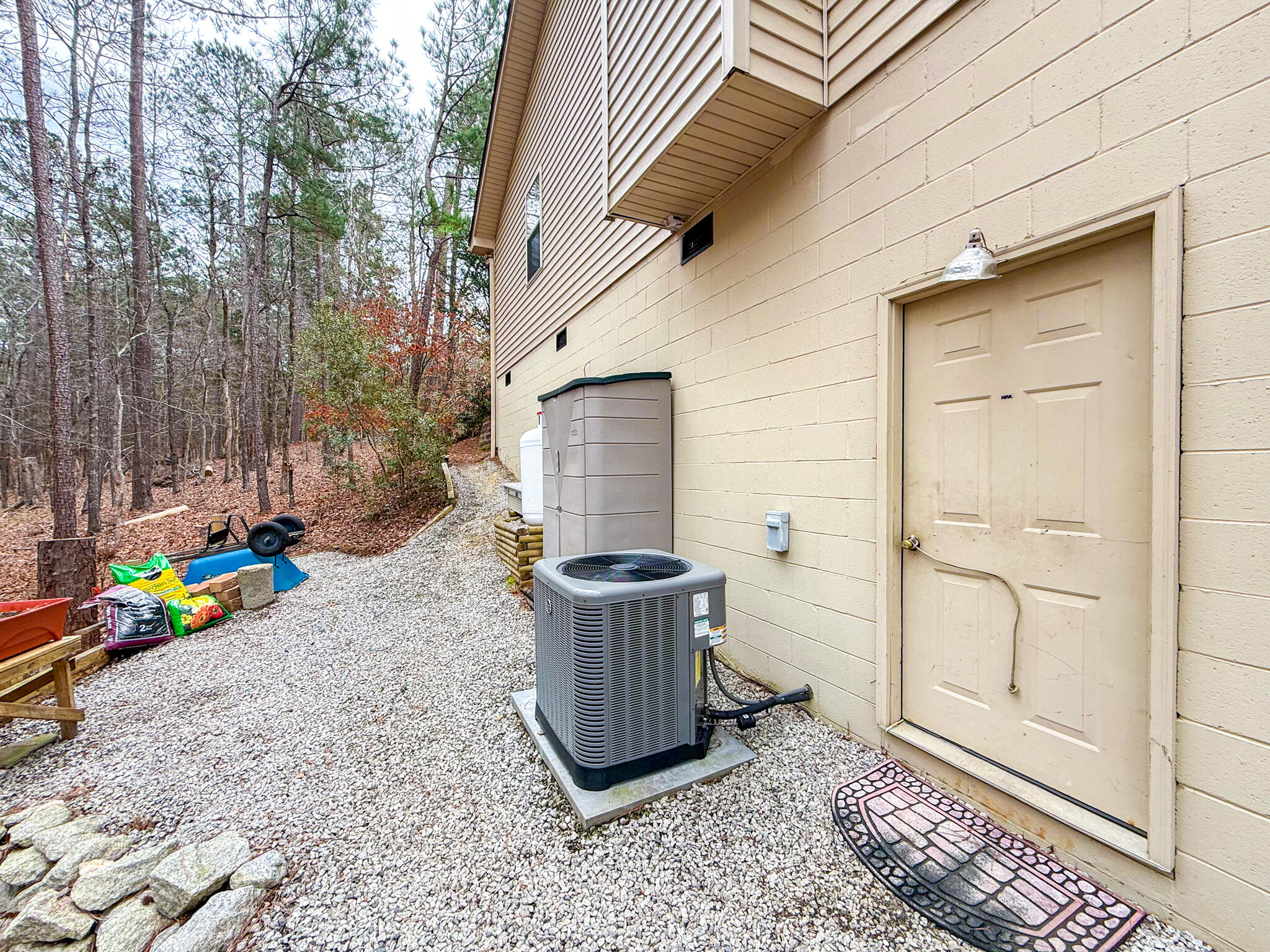 307 Superior Cove Property Photo 37