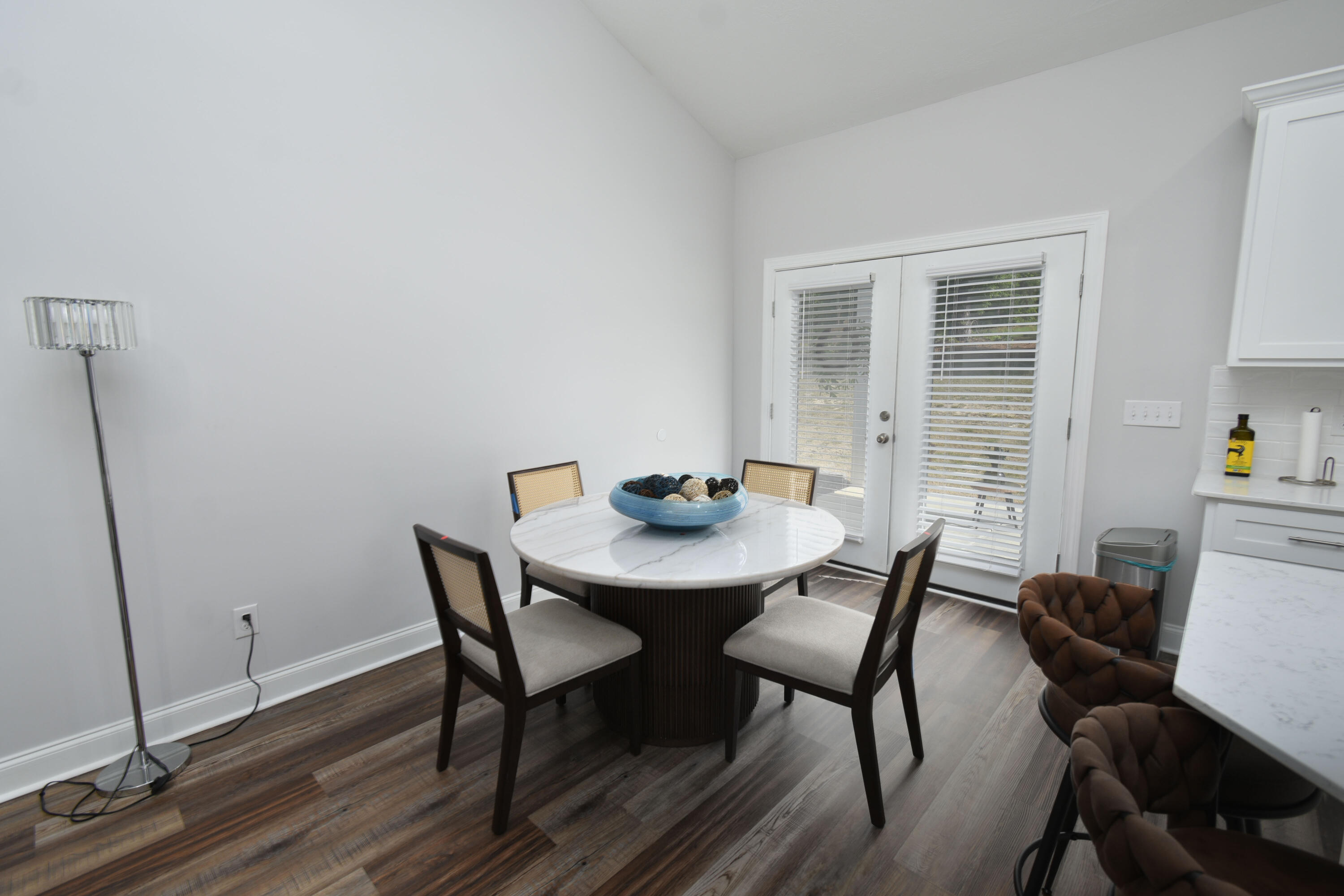 4370 Forest Road Property Photo 12