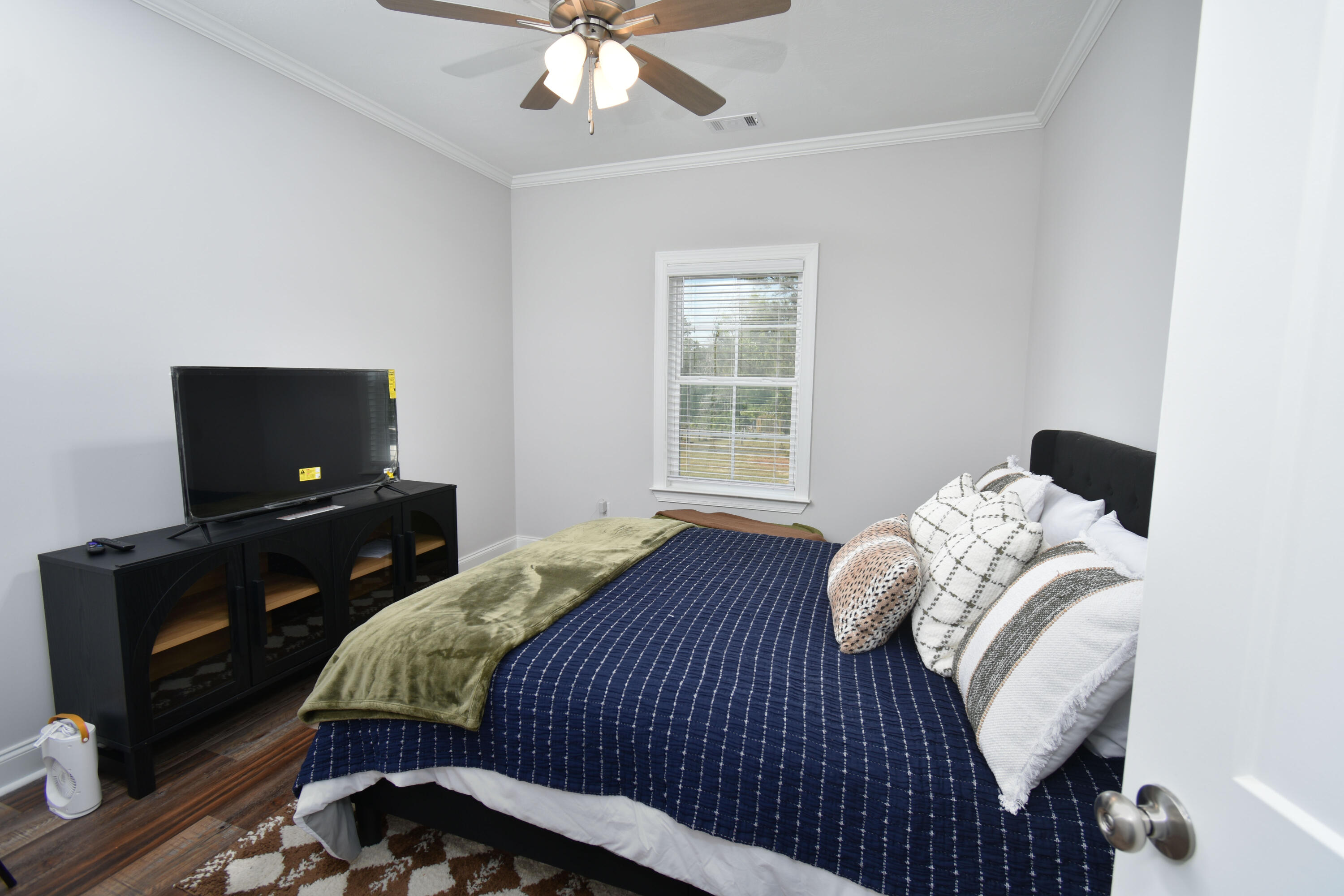 4370 Forest Road Property Photo 15