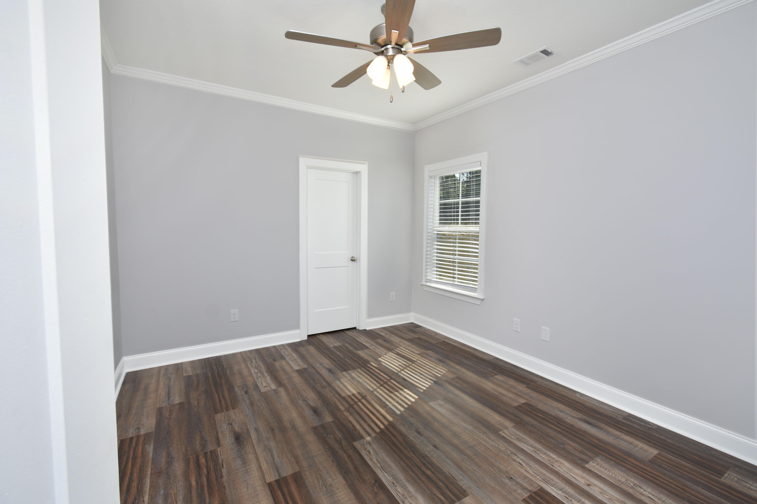 4370 Forest Road Property Photo 16