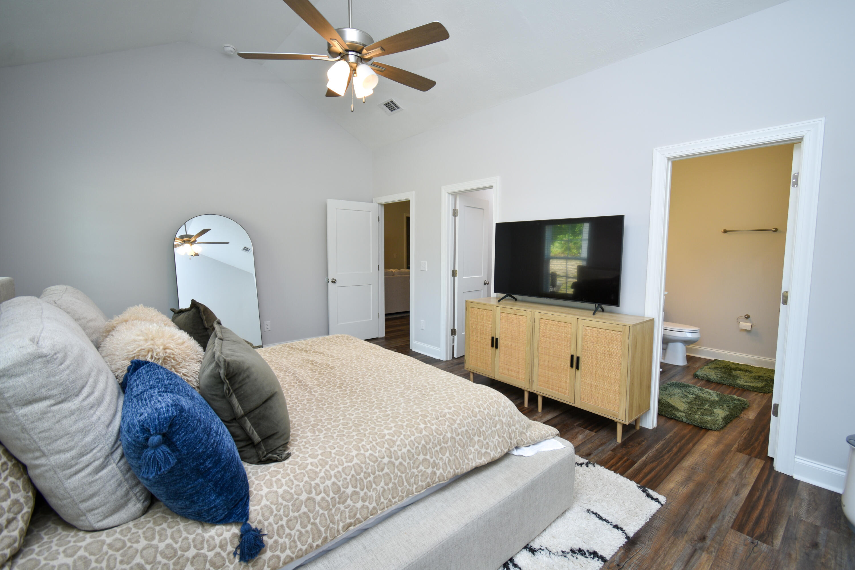 4370 Forest Road Property Photo 22