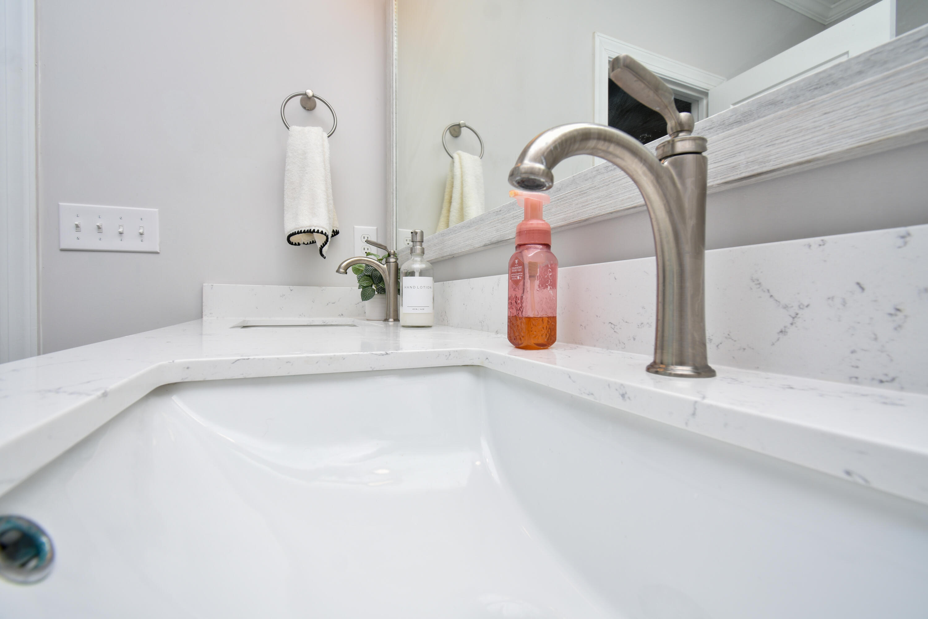 4370 Forest Road Property Photo 25