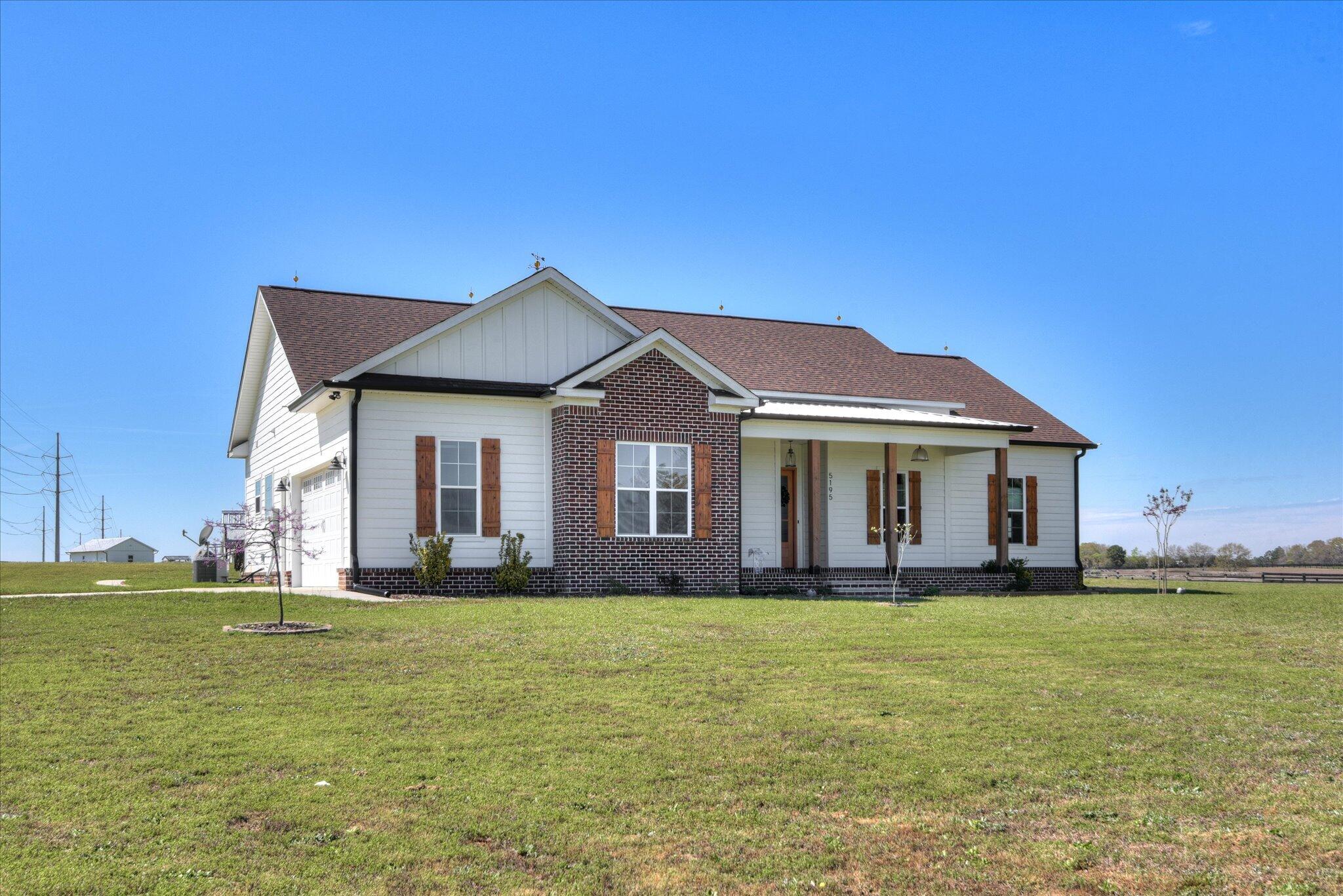 5195 Tumbleweed Drive Property Photo 1
