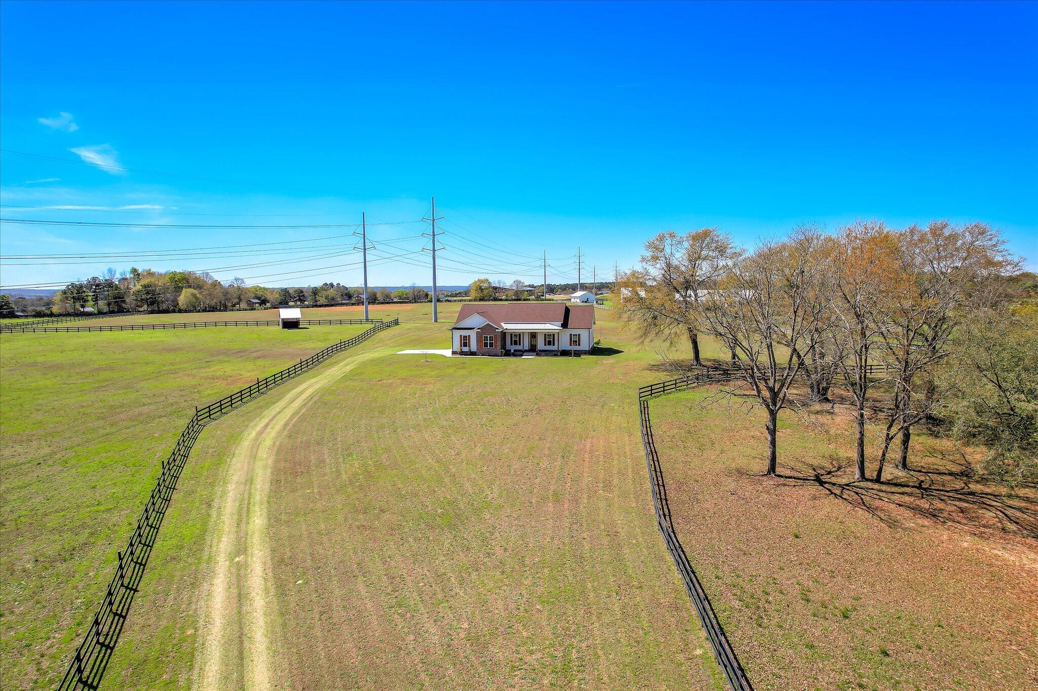 5195 Tumbleweed Drive Property Photo 2