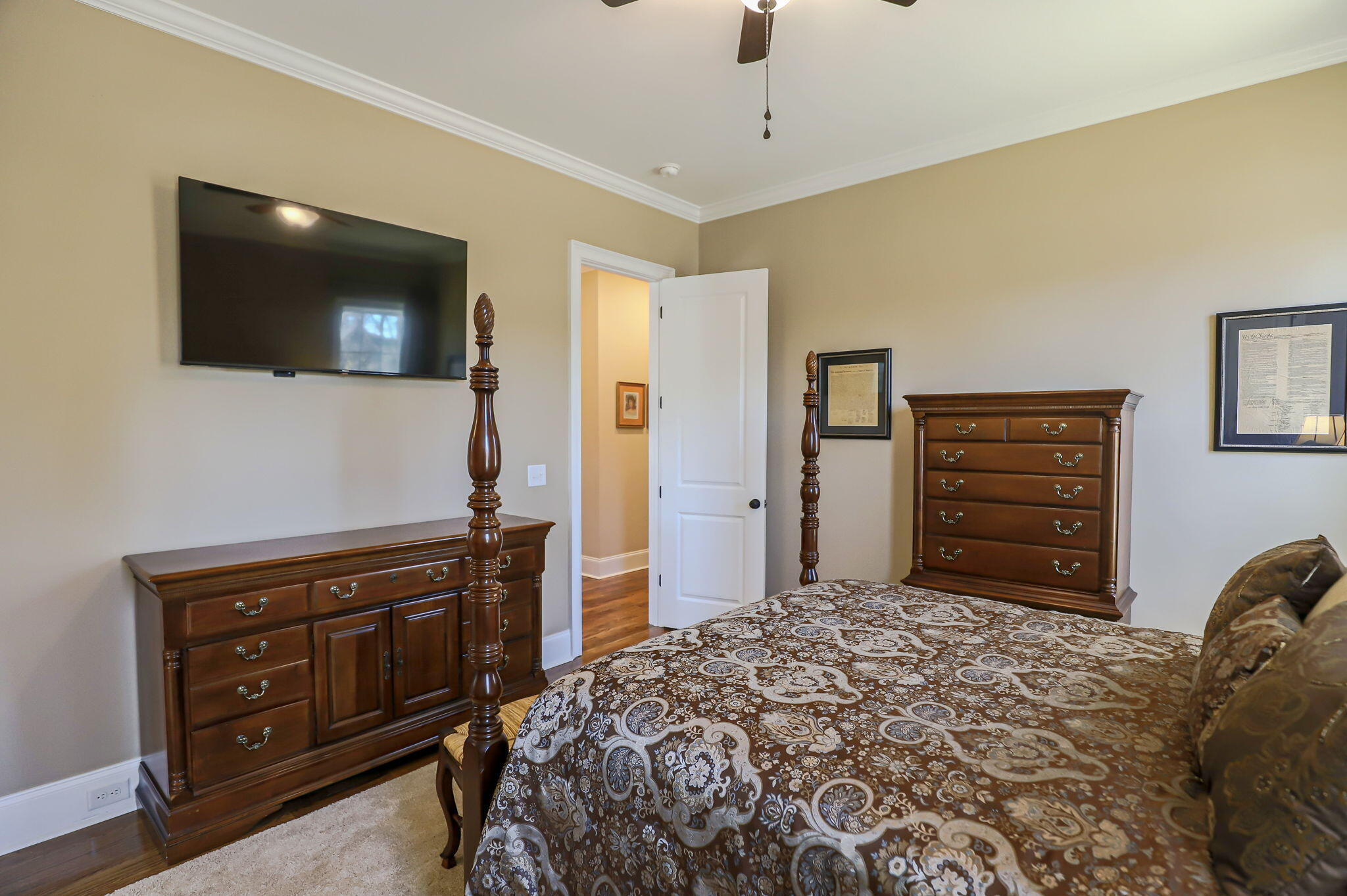 121 Olypmian Heights Property Photo 34