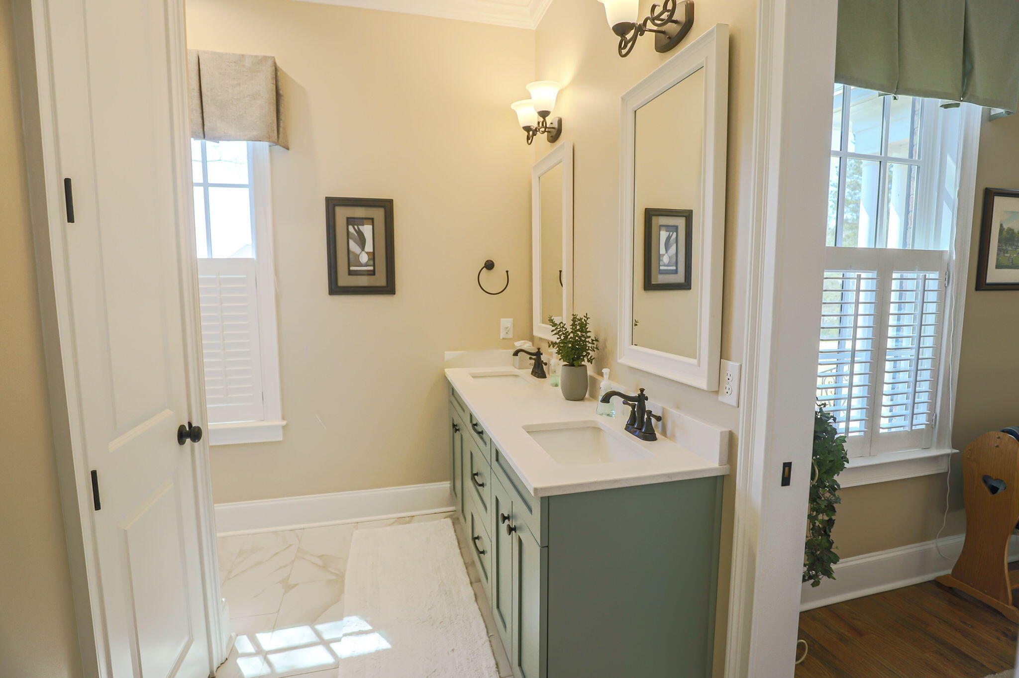 121 Olypmian Heights Property Photo 35