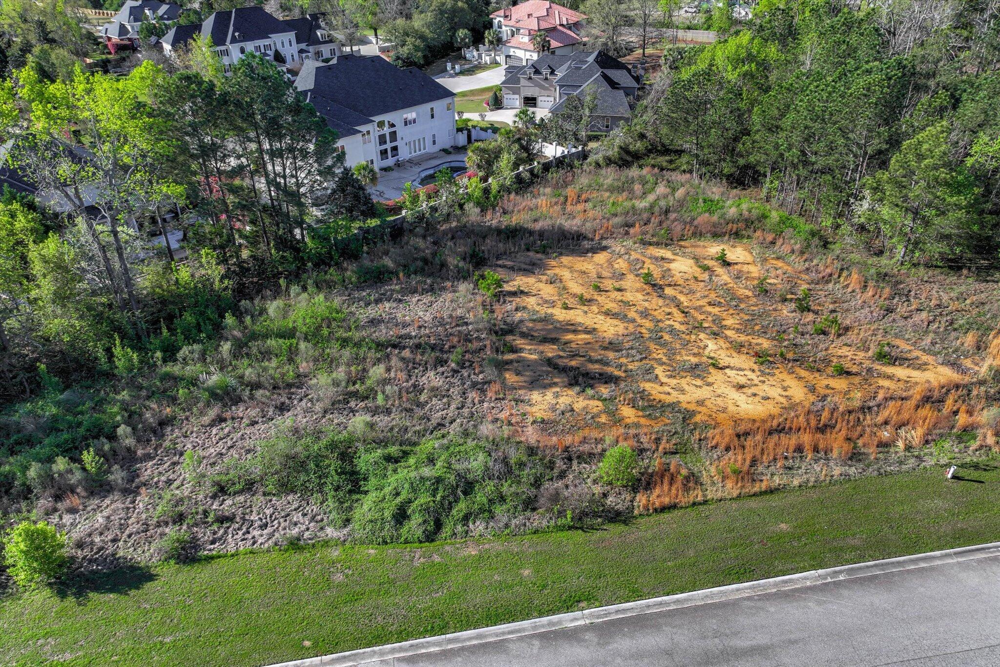 511 Seminole Place Property Photo 3