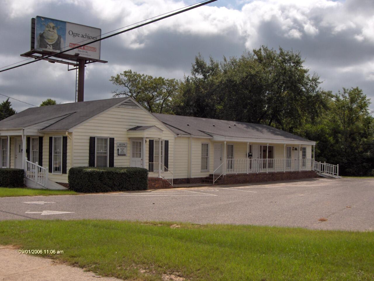 3090 Deans Bridge Road Property Photo 1