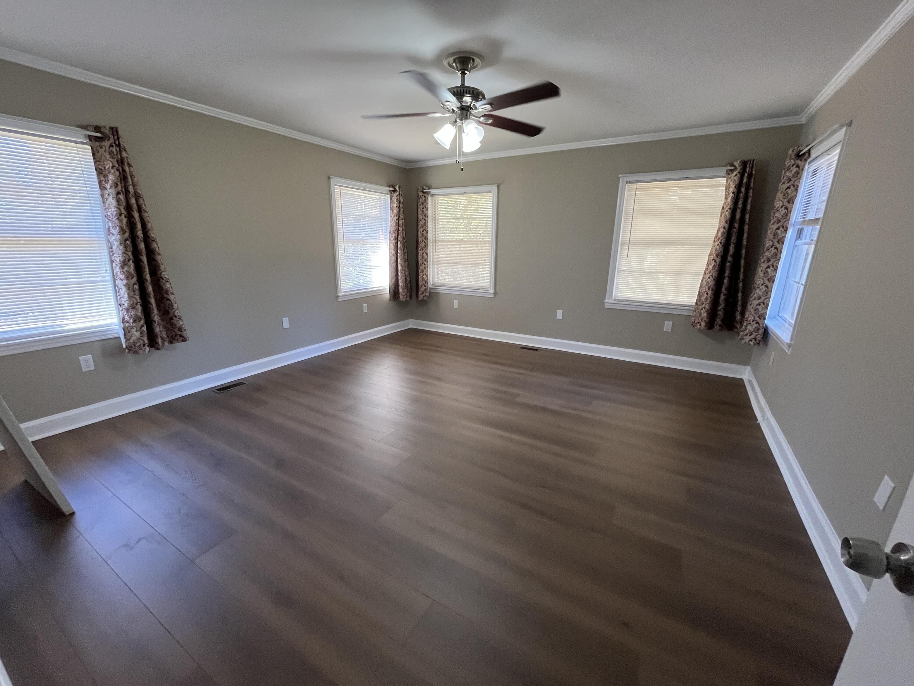 2110 Broome Road Property Photo 11