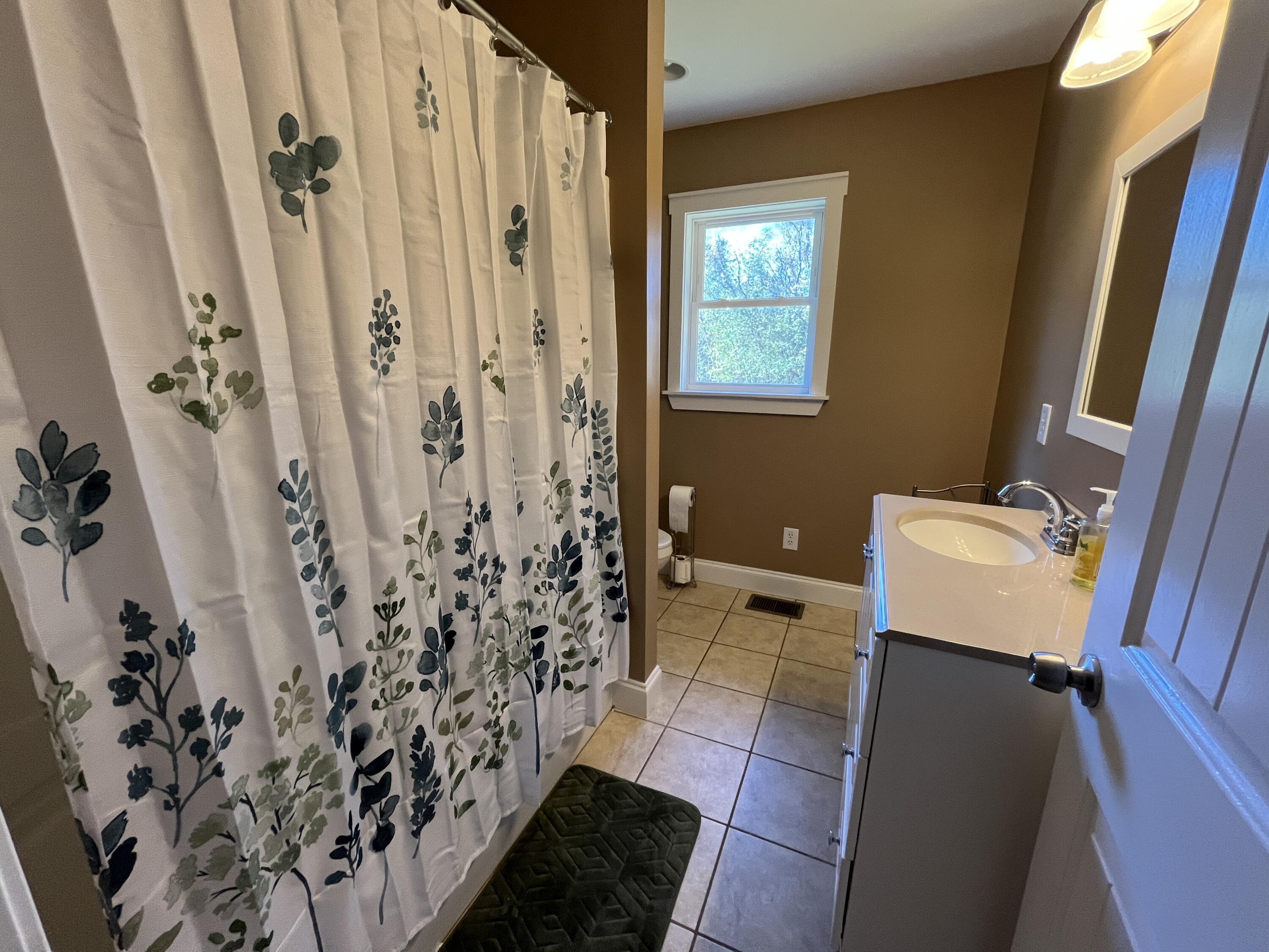 2110 Broome Road Property Photo 14