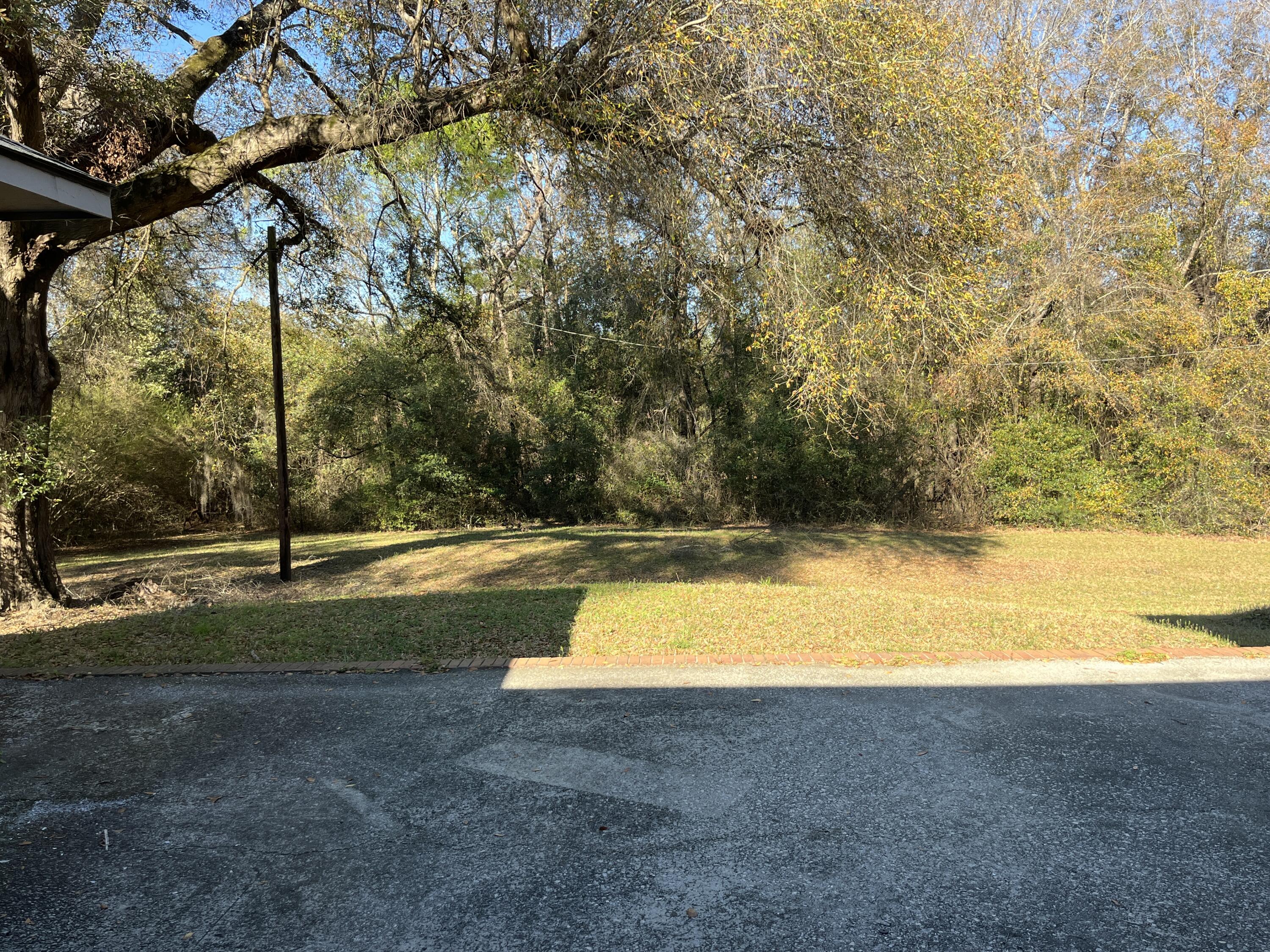 2110 Broome Road Property Photo 15