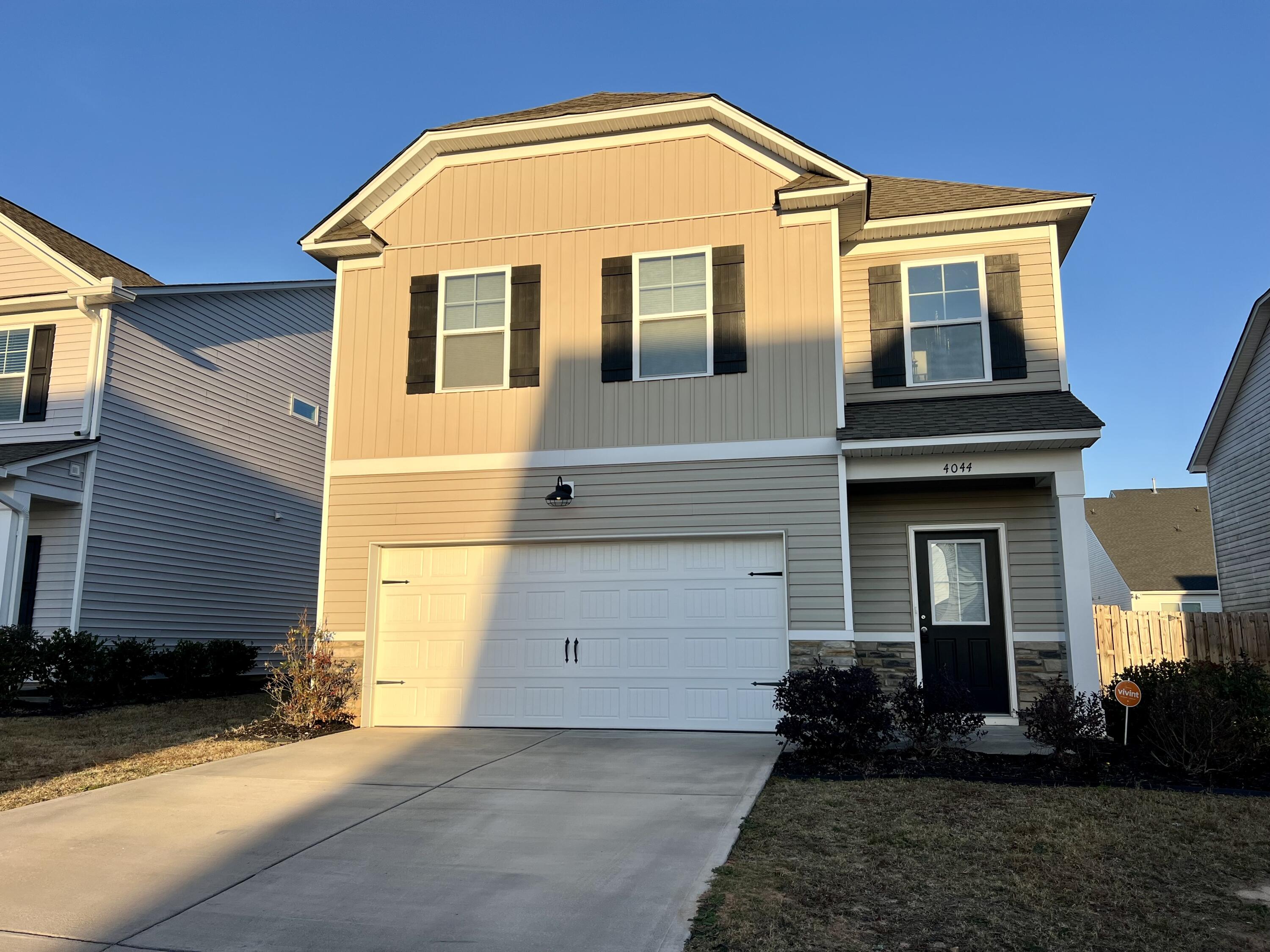 4044 Thimbleberry Drive Property Photo 1