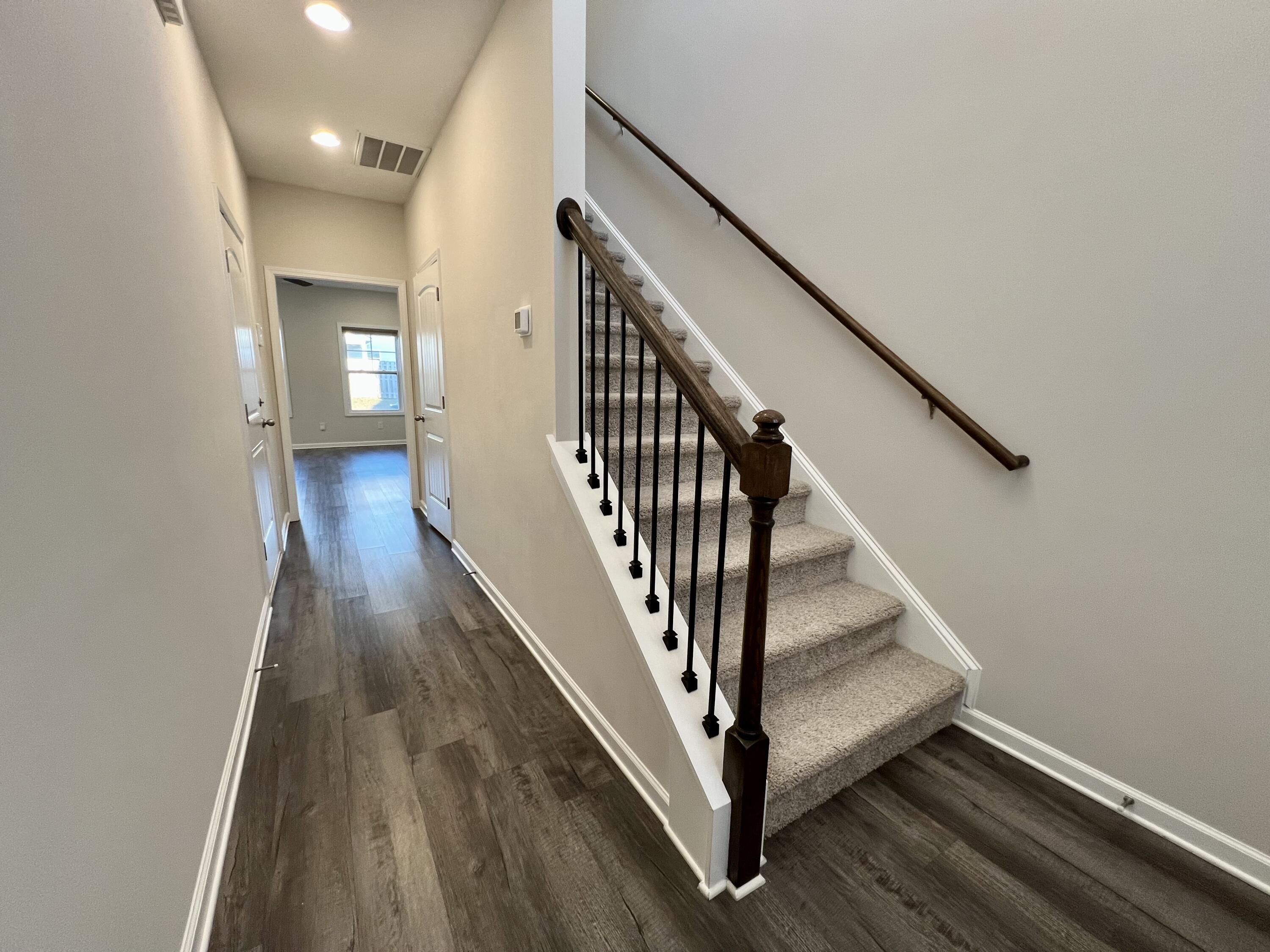 4044 Thimbleberry Drive Property Photo 4