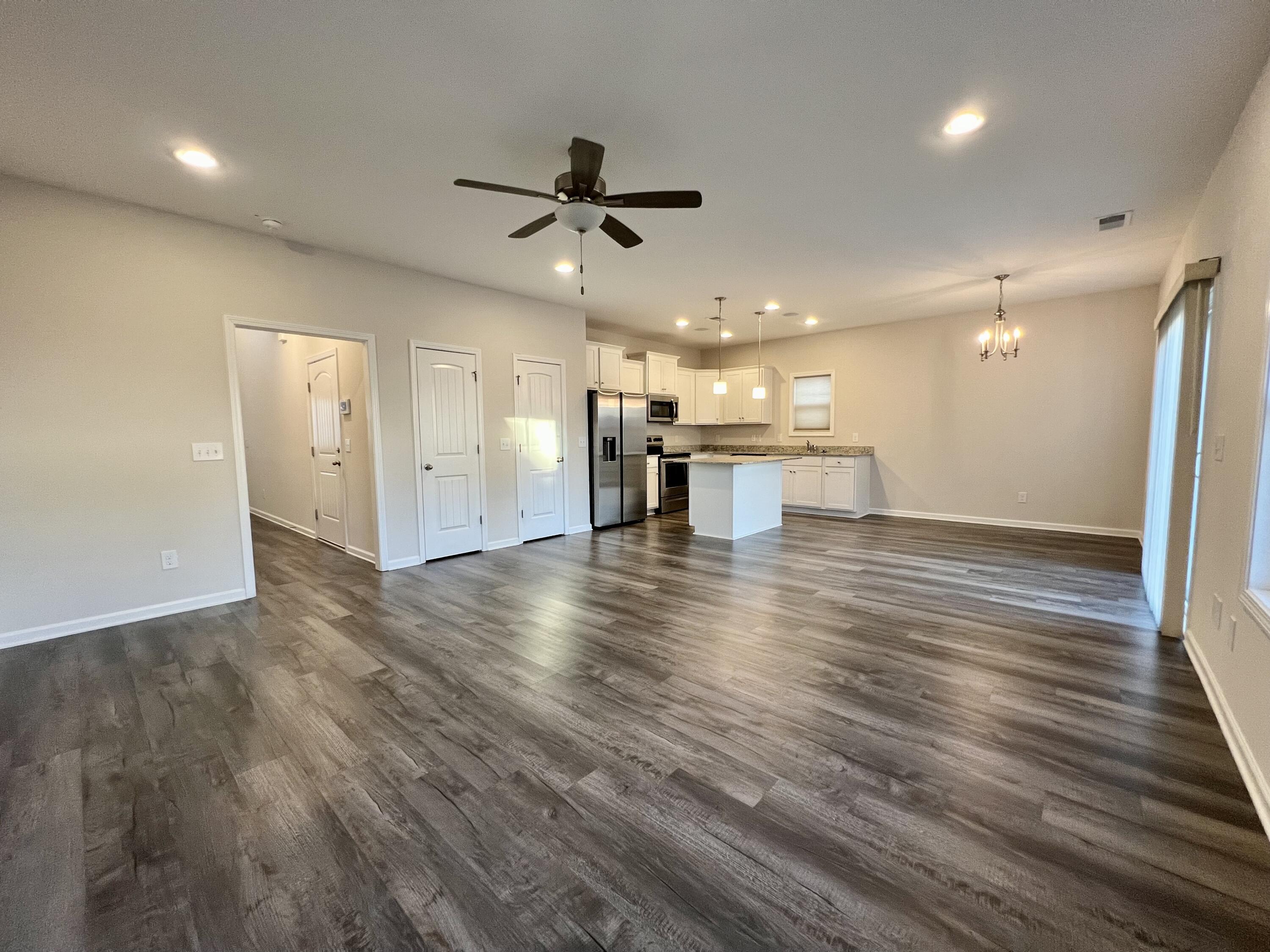 4044 Thimbleberry Drive Property Photo 8