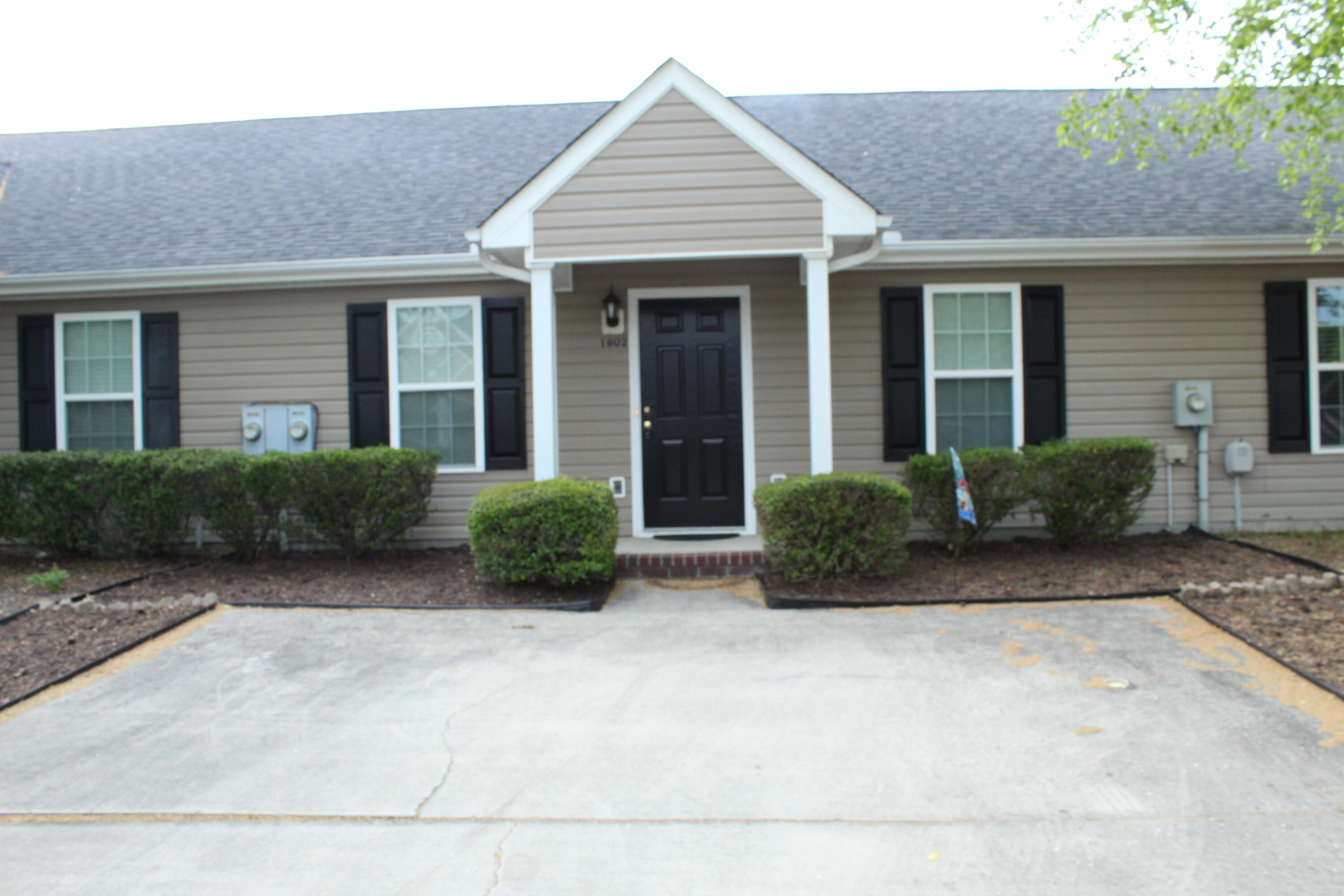 1802 Honeysuckle Way Property Photo 2