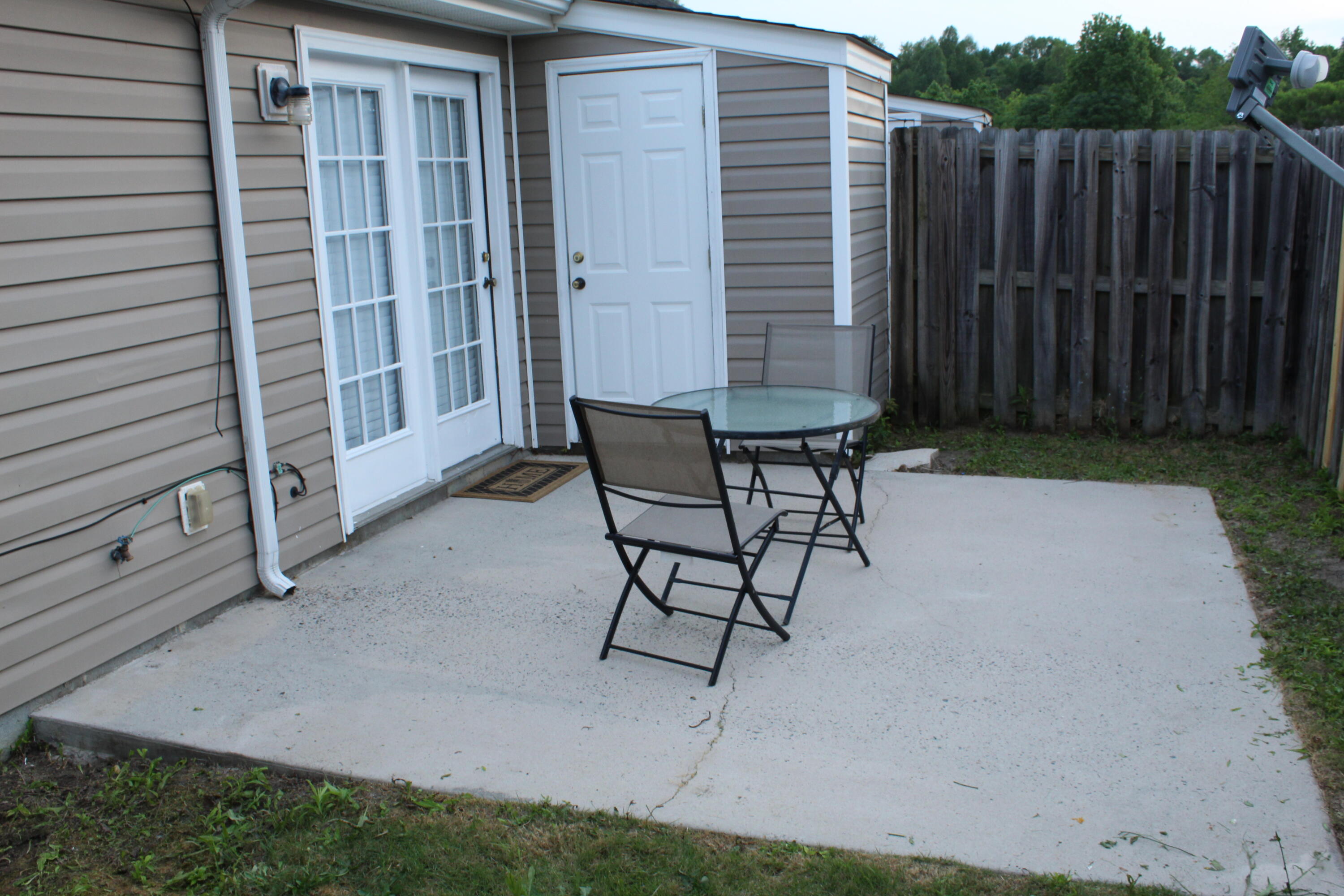 1802 Honeysuckle Way Property Photo 15