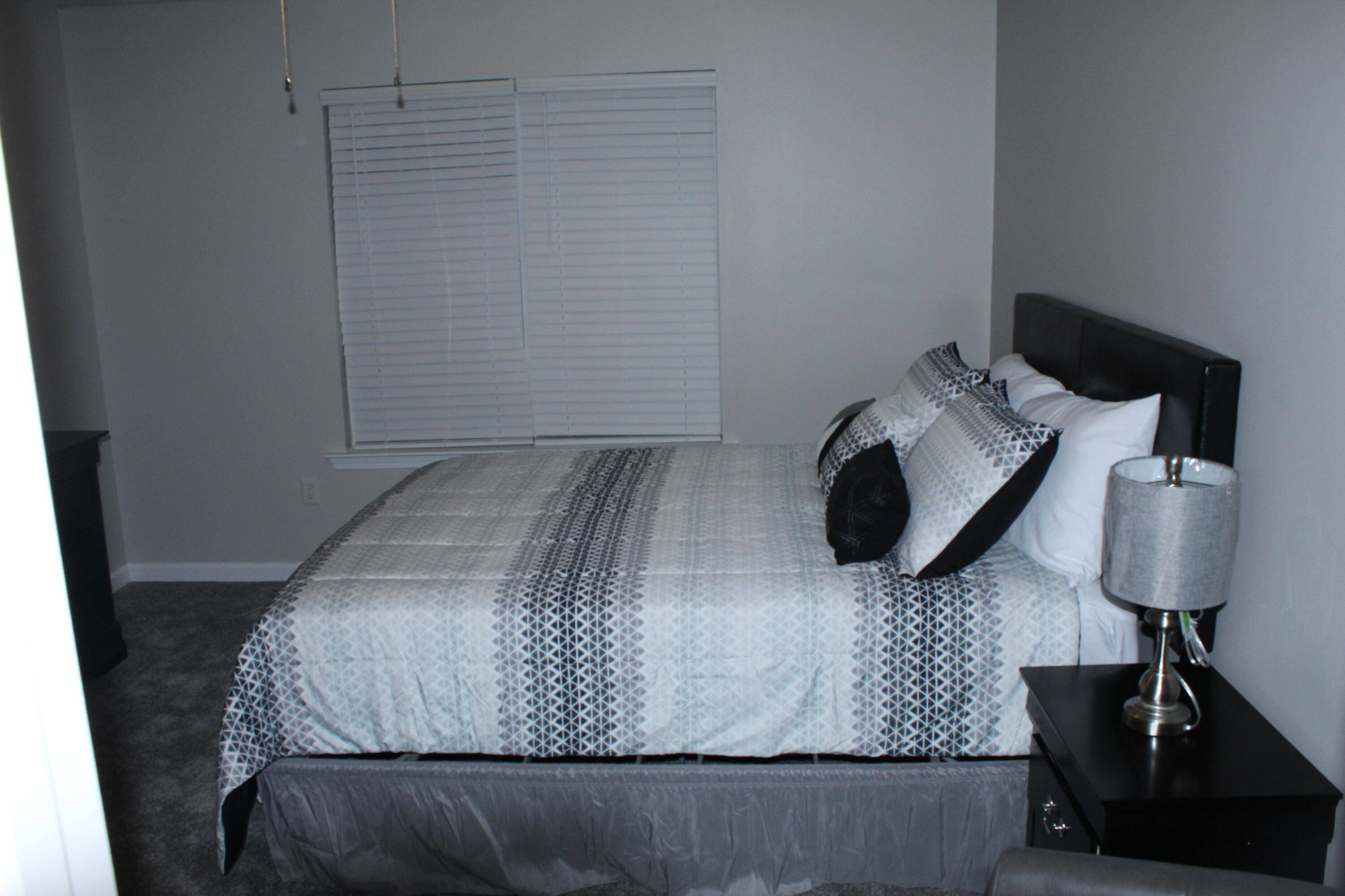 1802 Honeysuckle Way Property Photo 25
