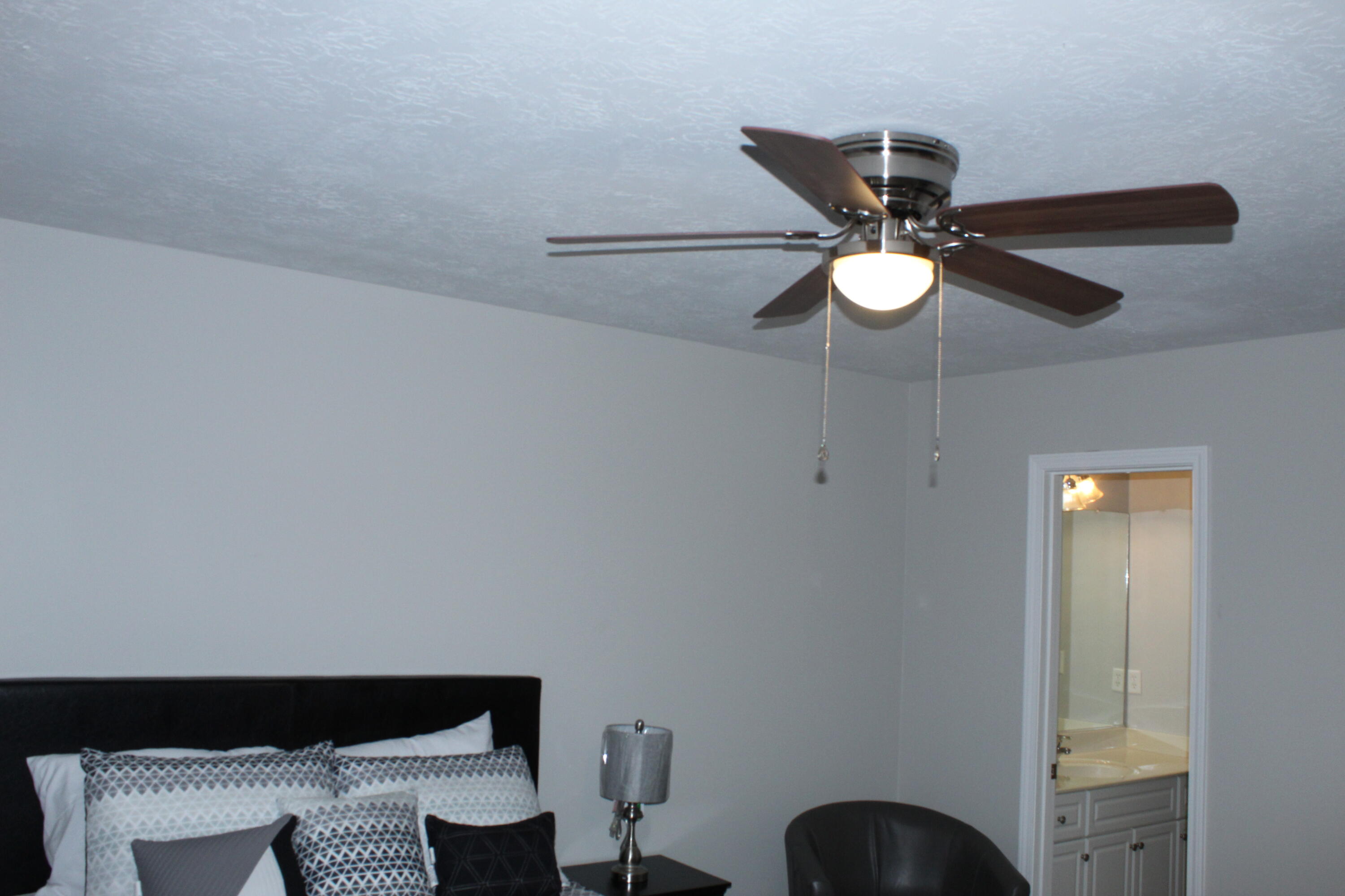 1802 Honeysuckle Way Property Photo 38