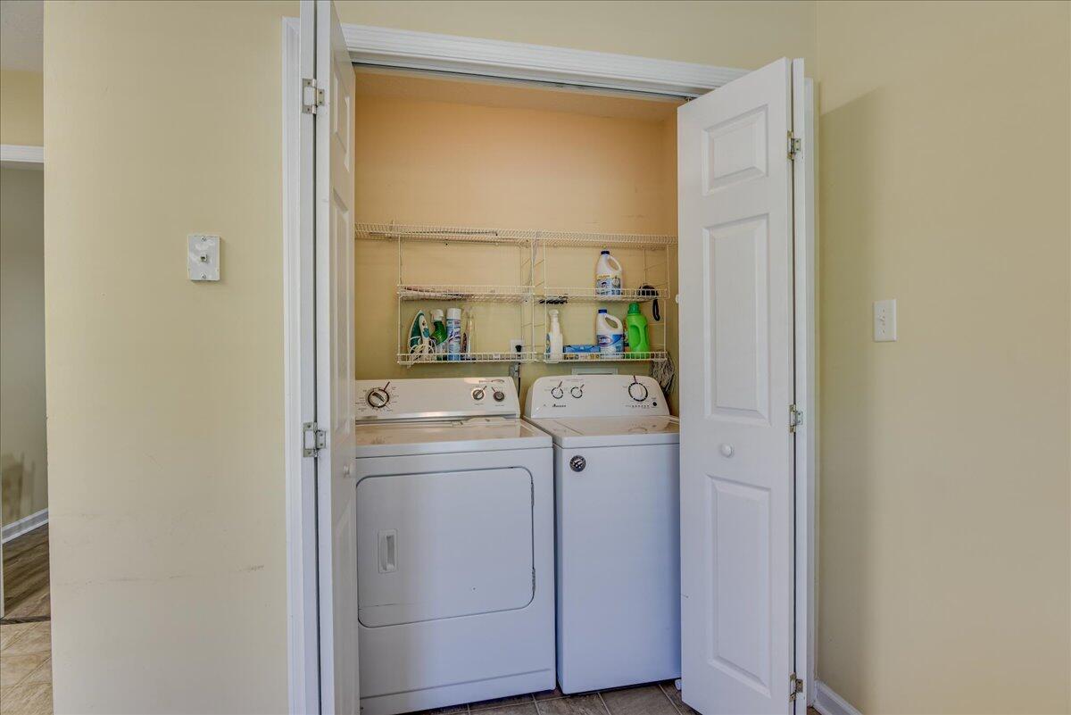 540 Edgecliff Lane Property Photo 21