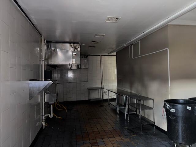 220 Georgia Avenue Property Photo 10