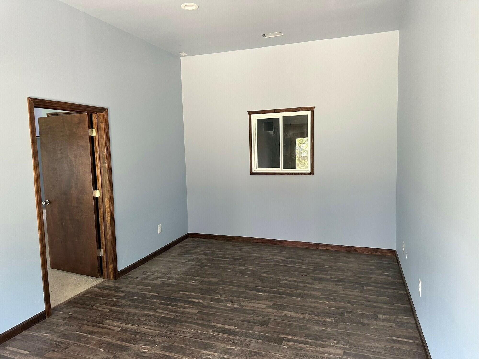 2884 Pine Log Road Property Photo 8