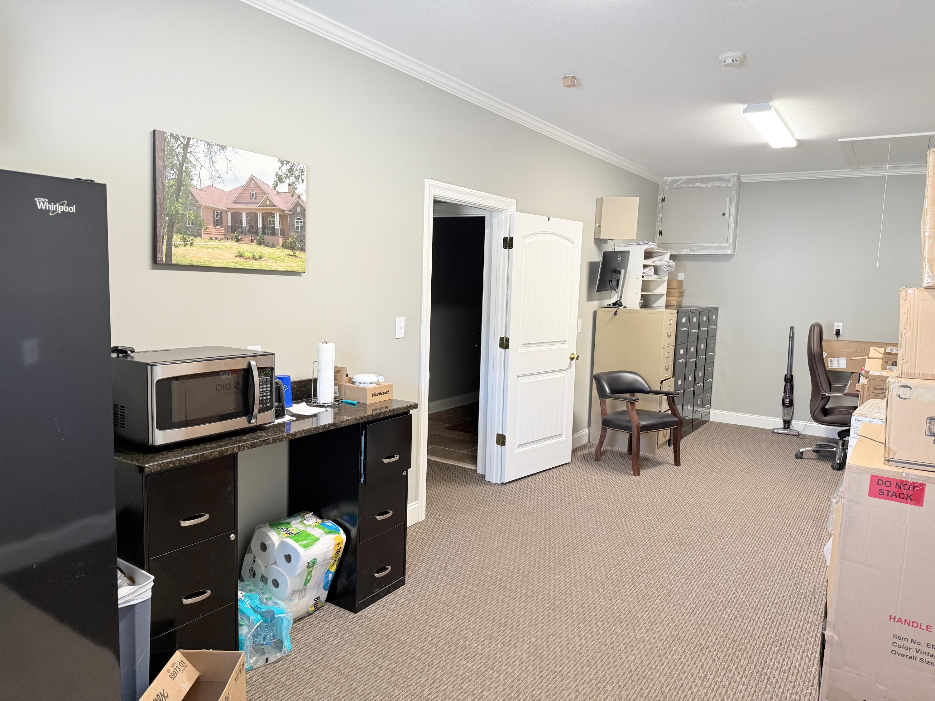 4259 Whiskey Road Property Photo 11