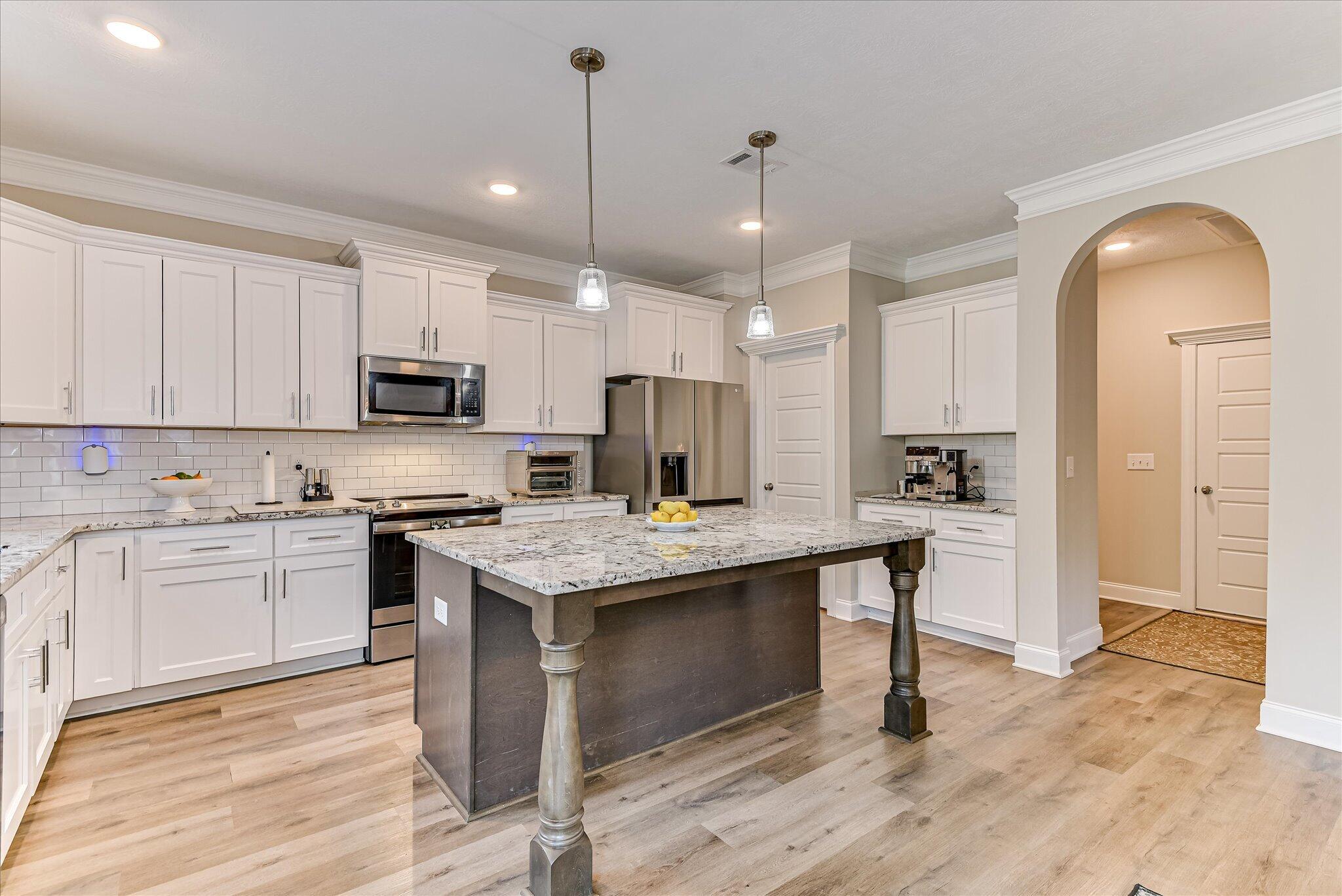 6055 Big Pond Trail Property Photo 17
