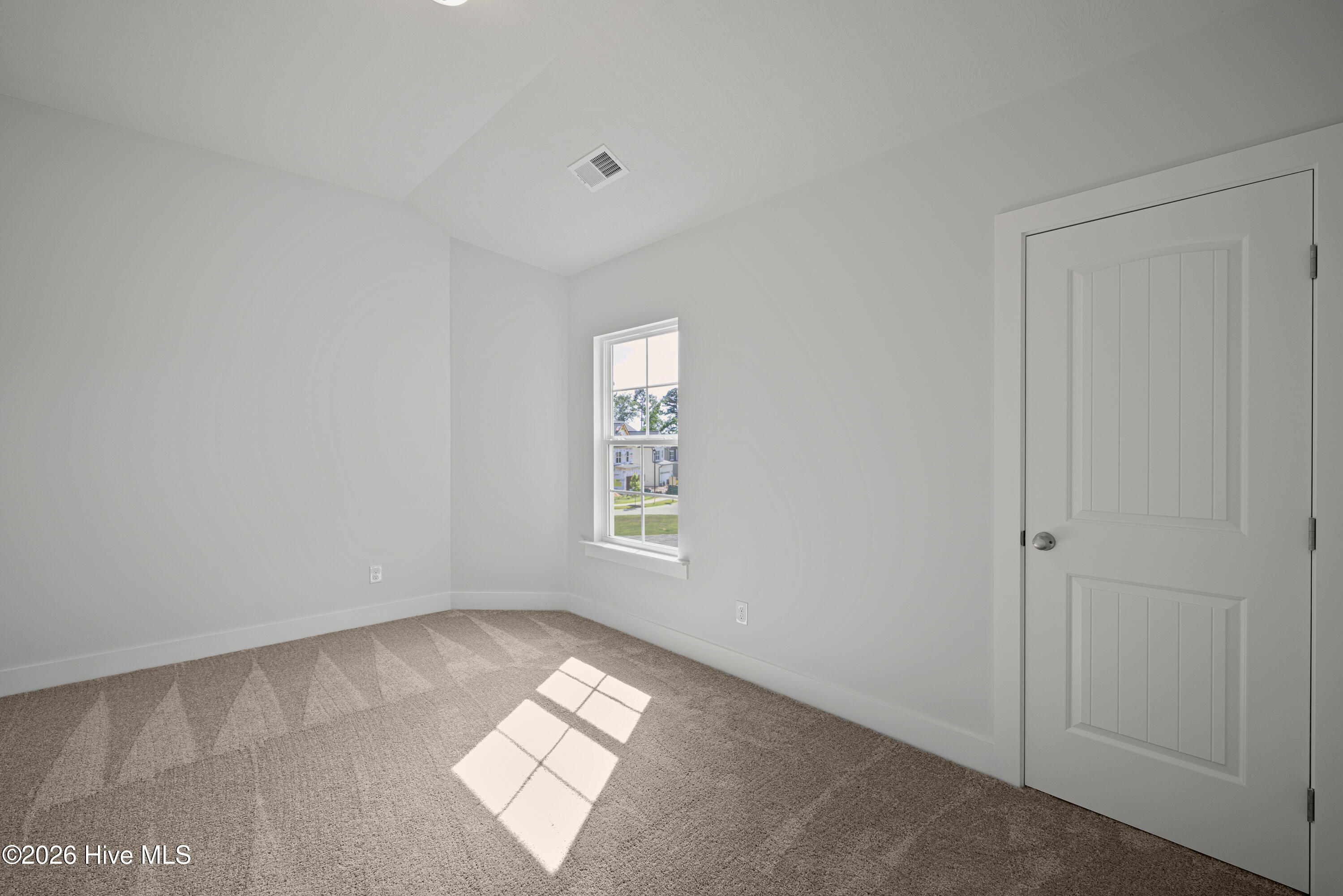 705 Ronaldsay Road Property Photo 37