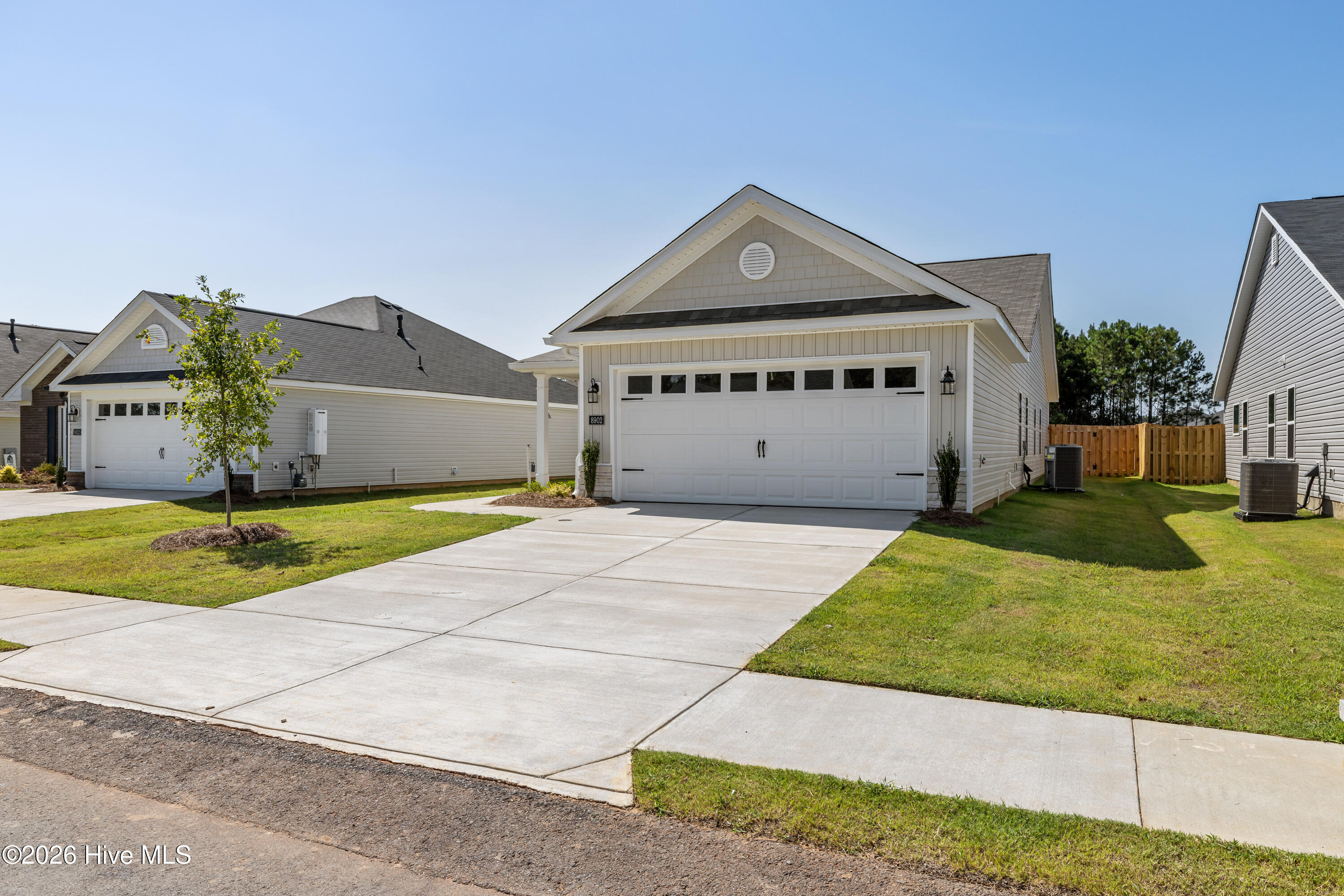 8902 Snelling Drive Property Photo 8