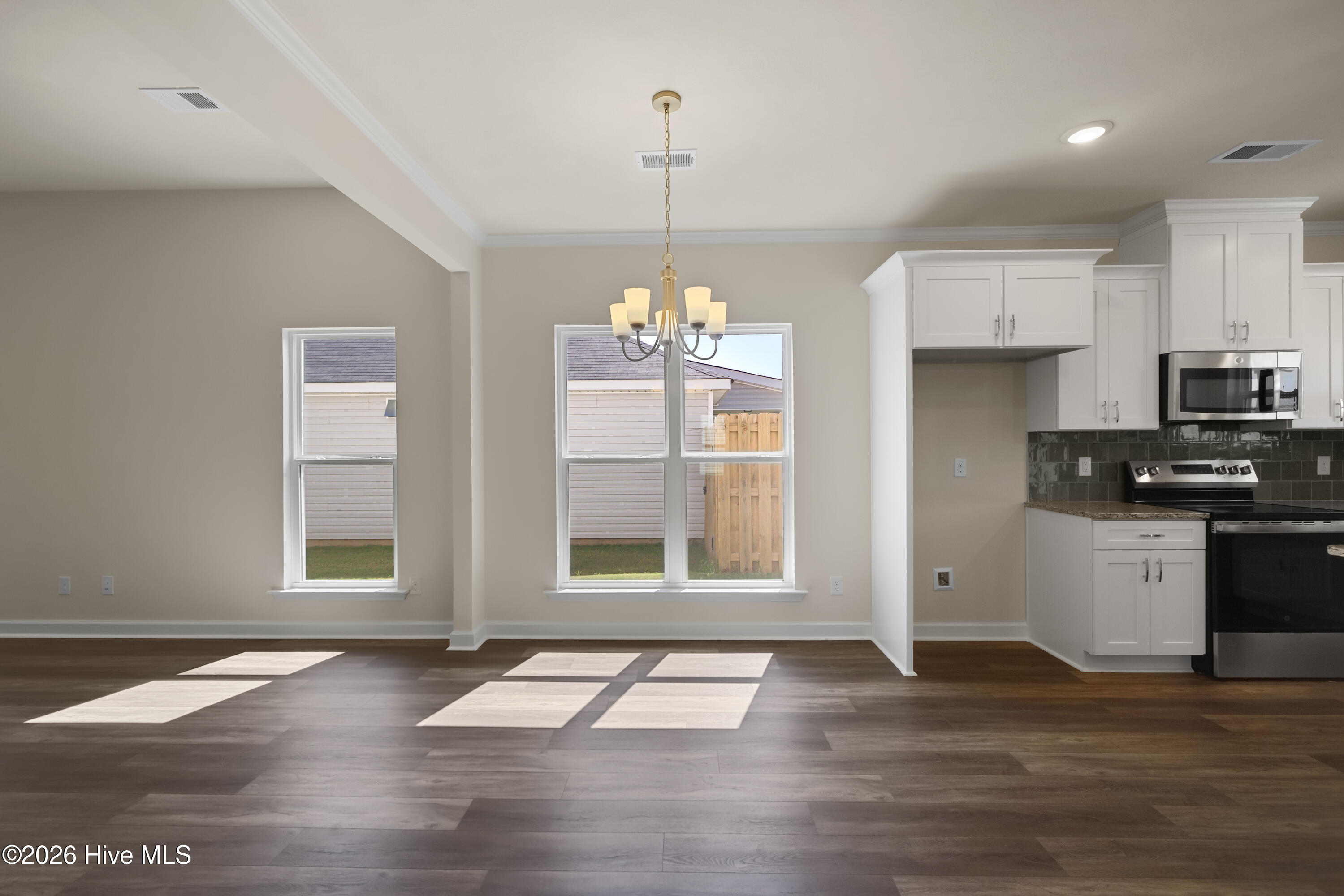 8902 Snelling Drive Property Photo 16