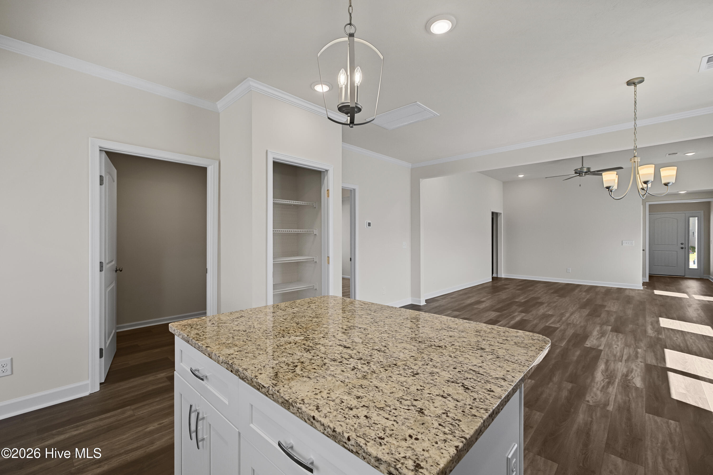 8902 Snelling Drive Property Photo 21