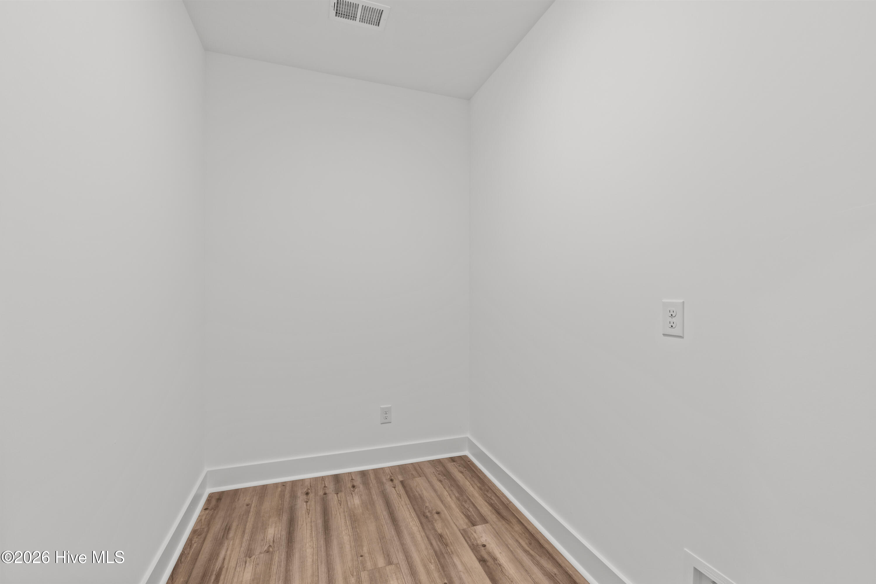 467 Longshadow Drive Property Photo 20