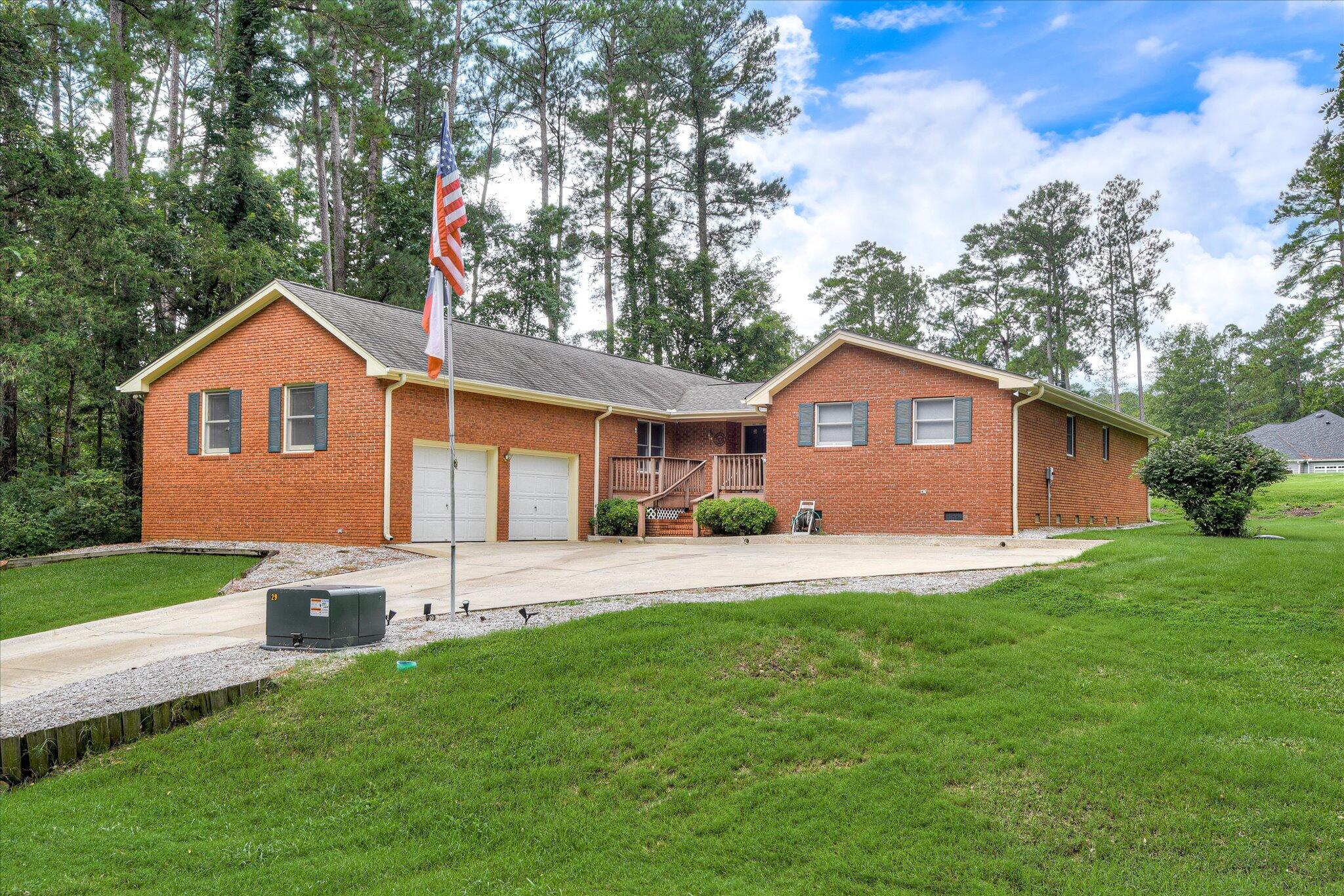 256 Brassie Drive Property Photo 2