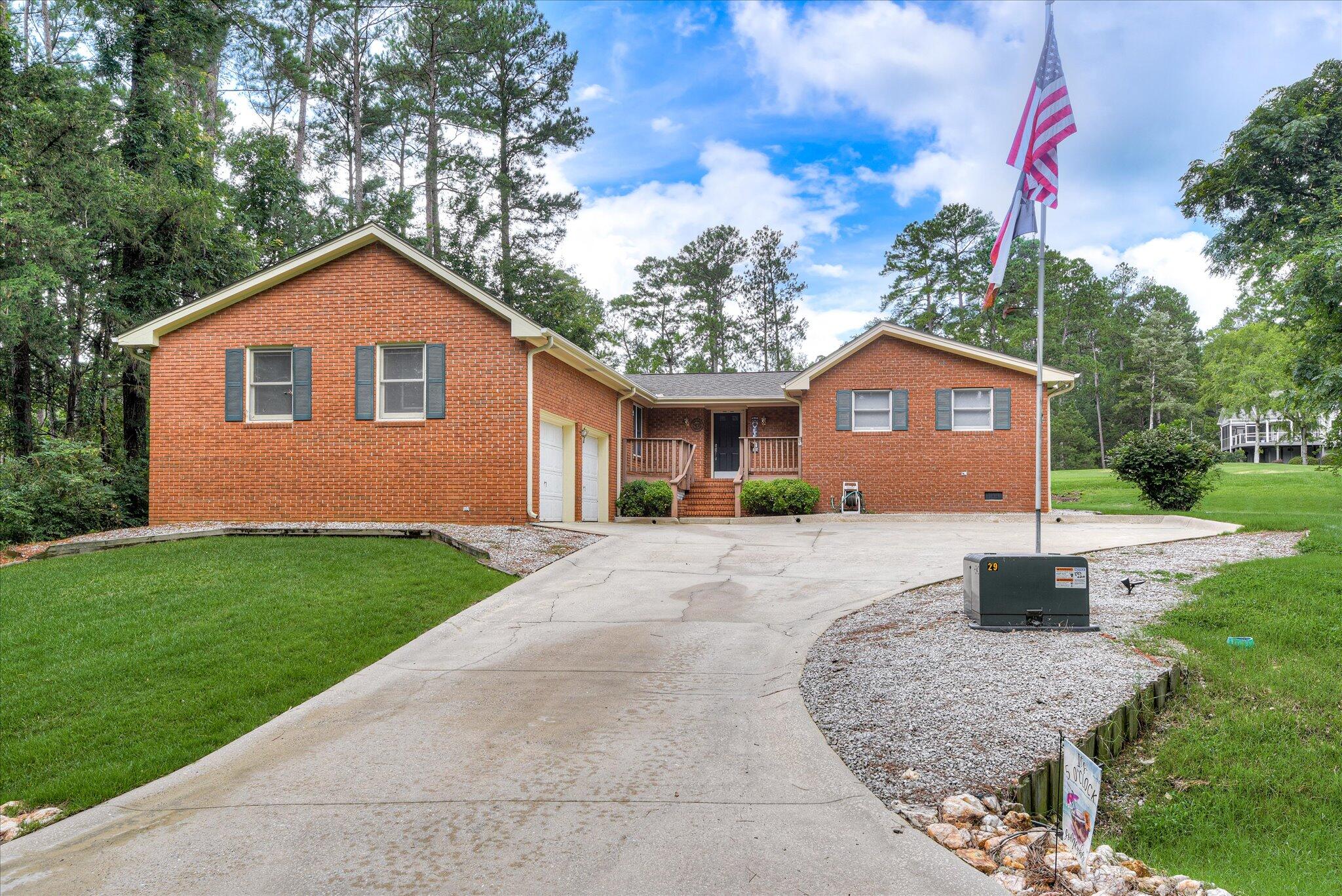 256 Brassie Drive Property Photo 3